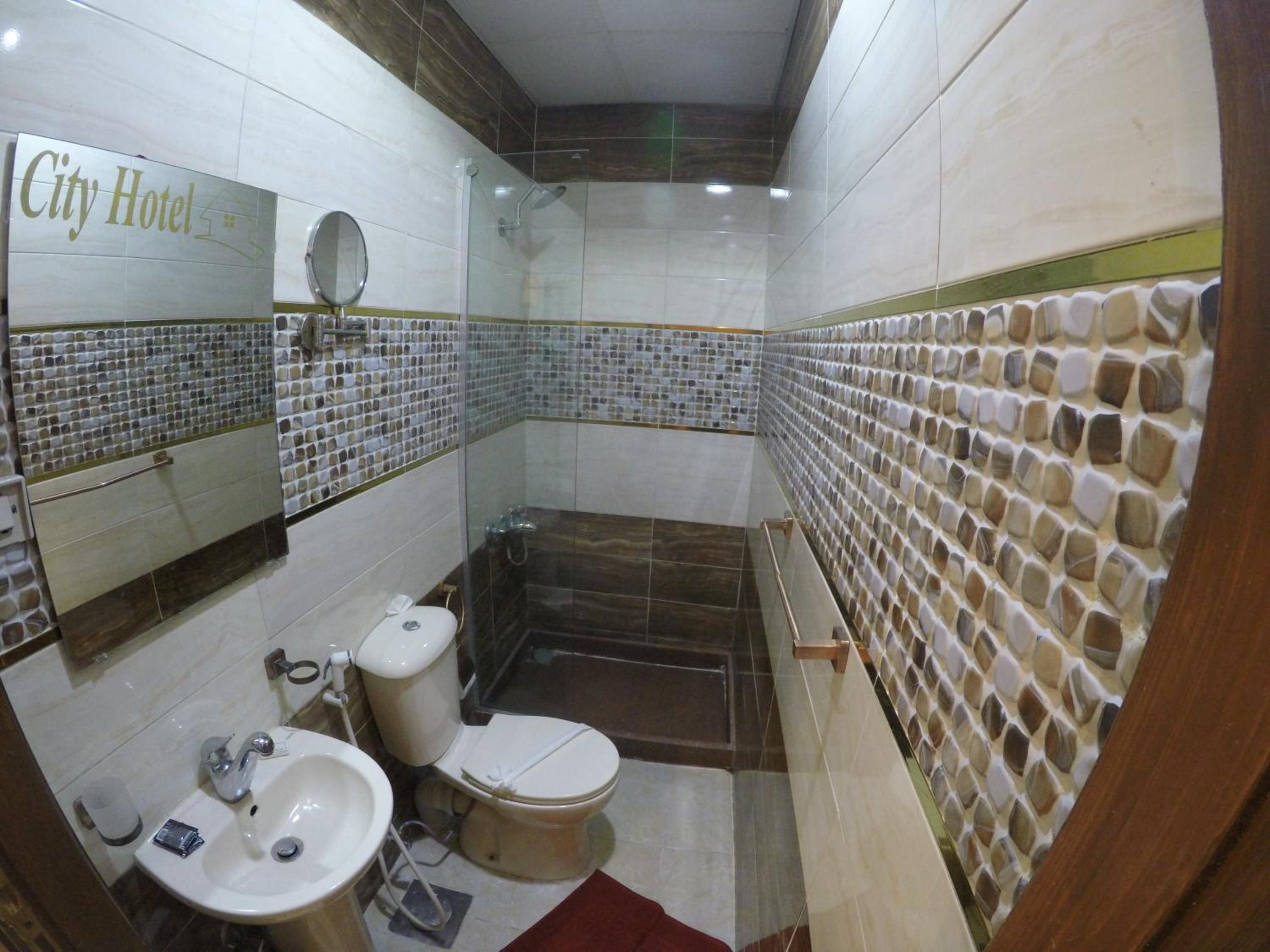 City Hotel