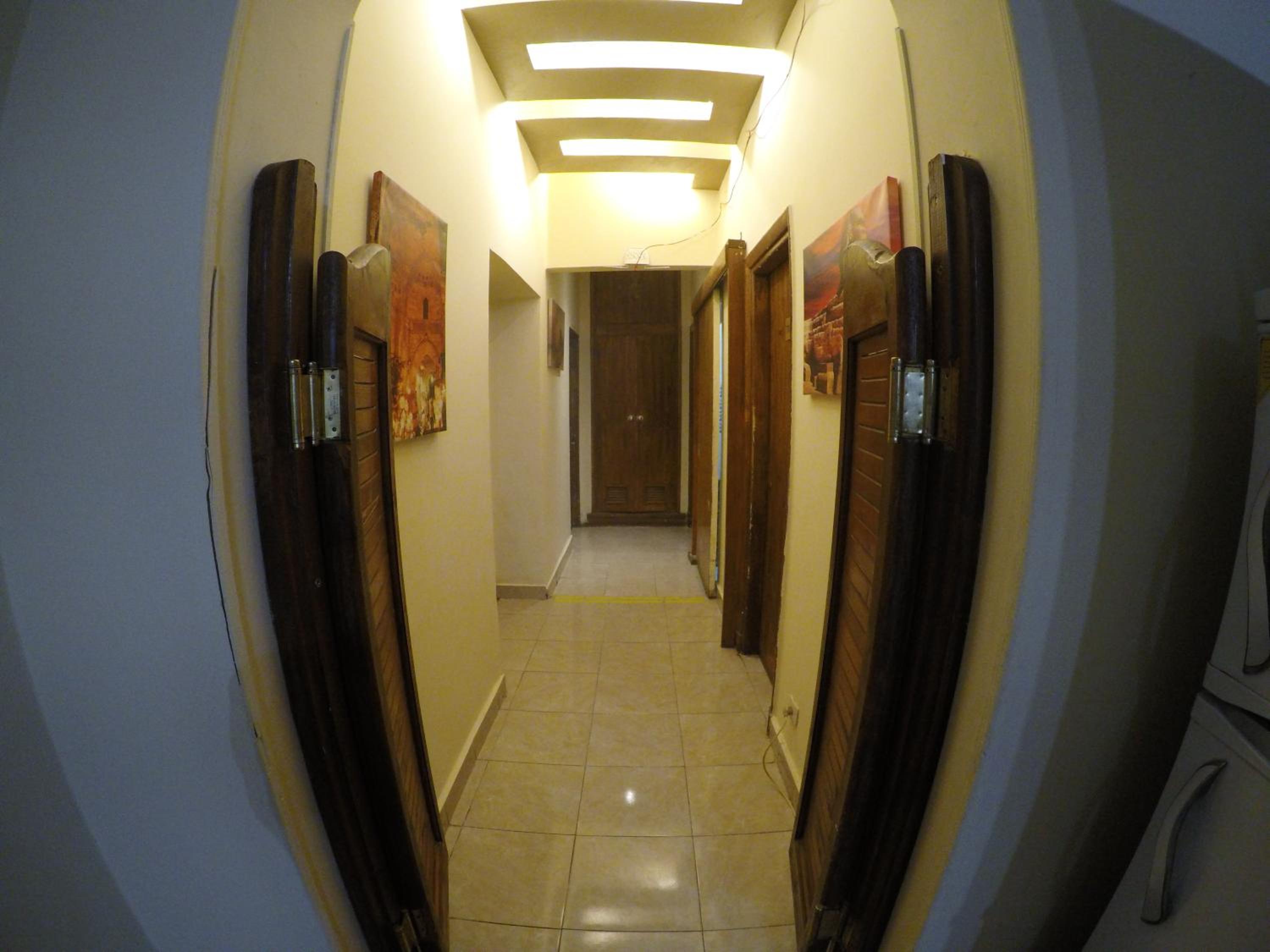 City Hotel