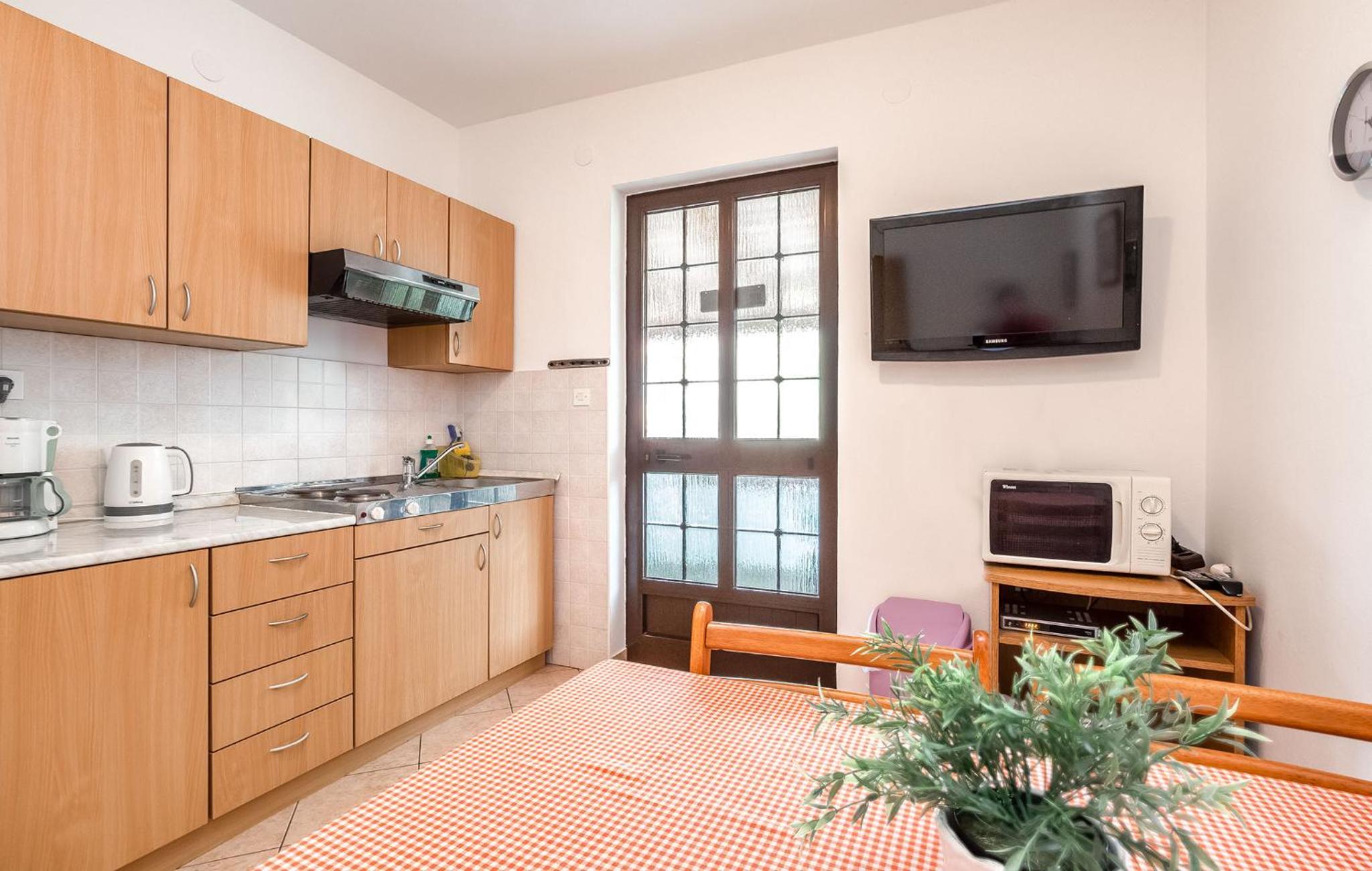 Milo - Property Image 9