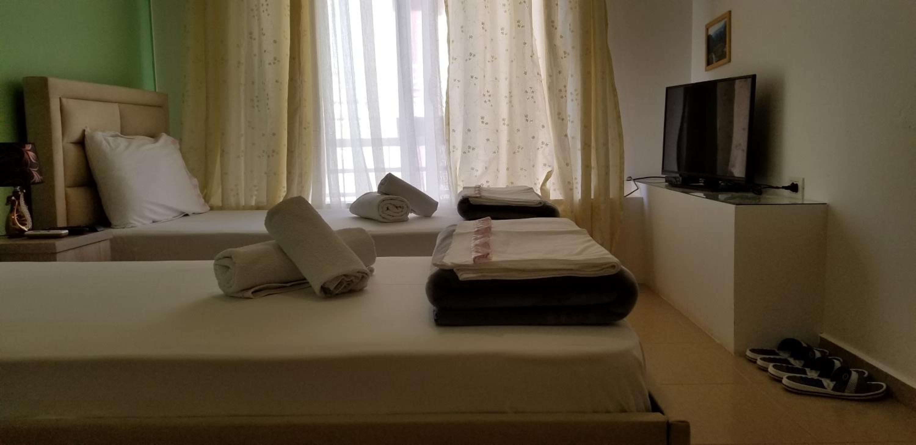 KELI Guest House& Rafting Adventures