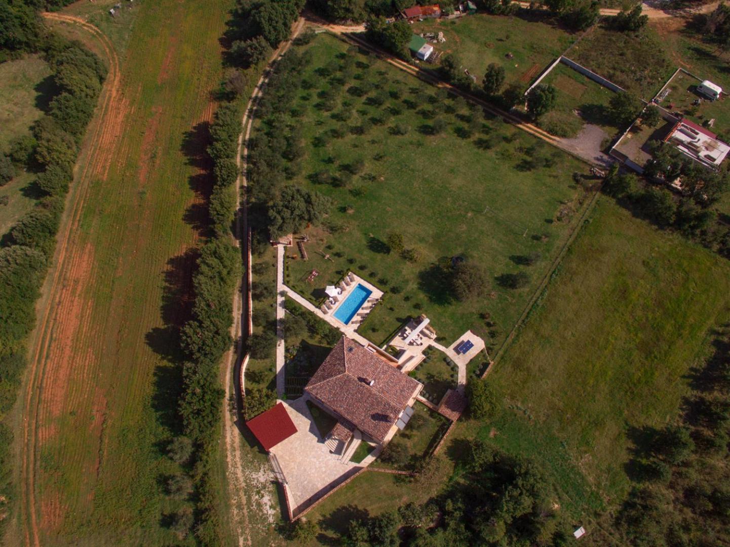 Beautiful villa Divina with large pool, sauna & hydrommassage near Pula, high level of privacy view 4