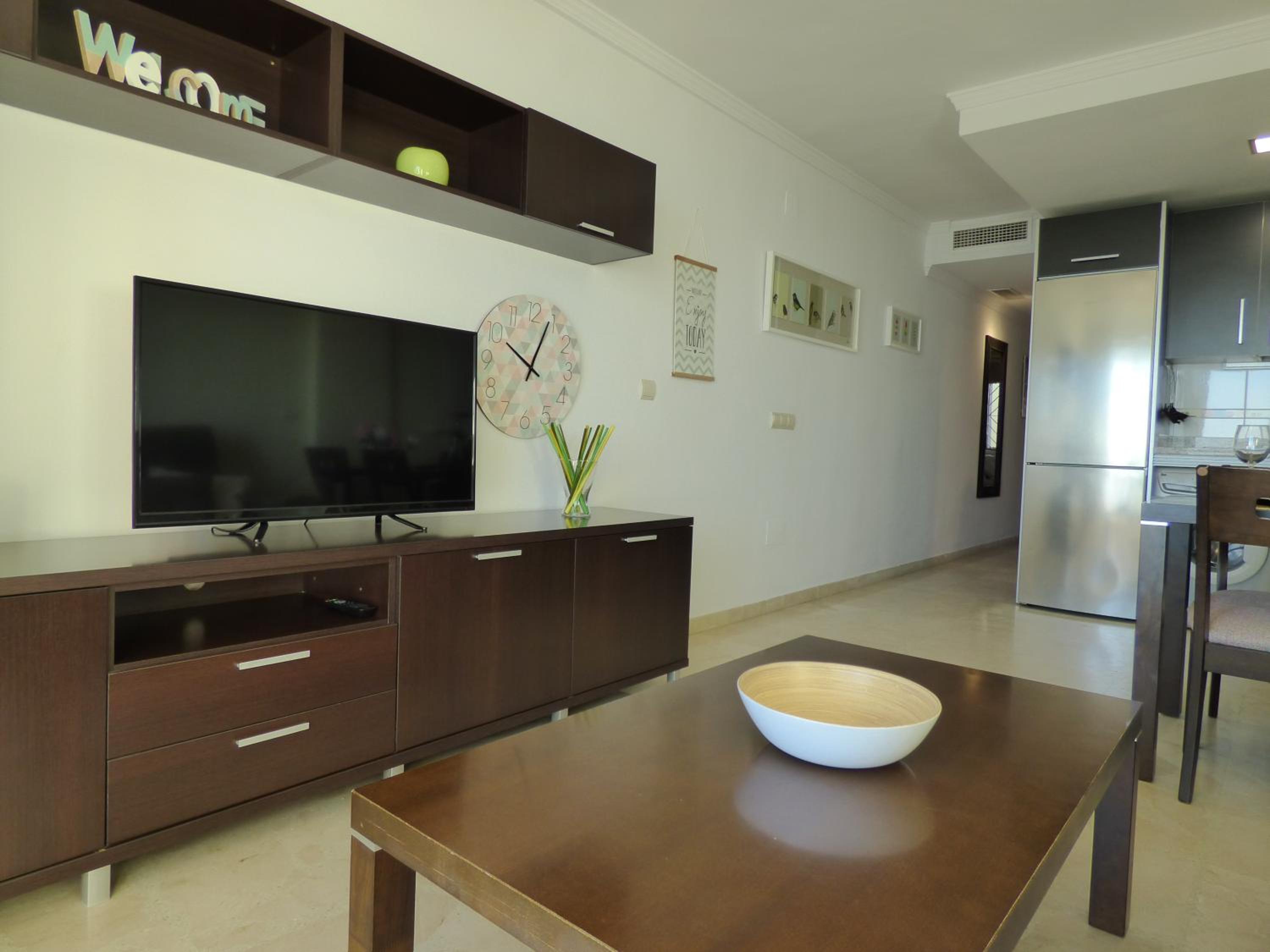Apartamento Moderno en primera linea de playa con terraza y vistas al mar- Caleta del Puerto view 3