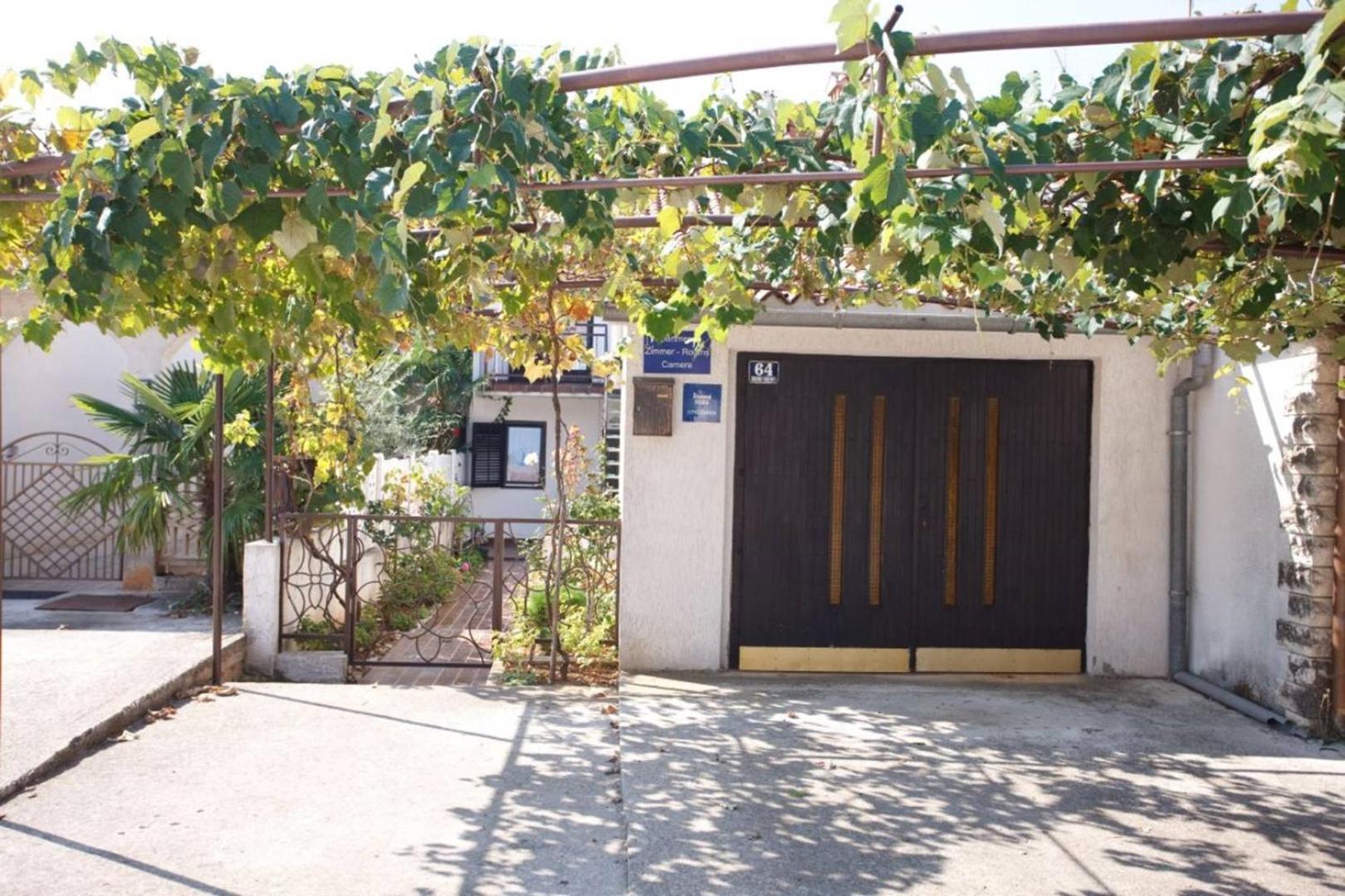 Apartments Porec beach area Simo - Property Image 44