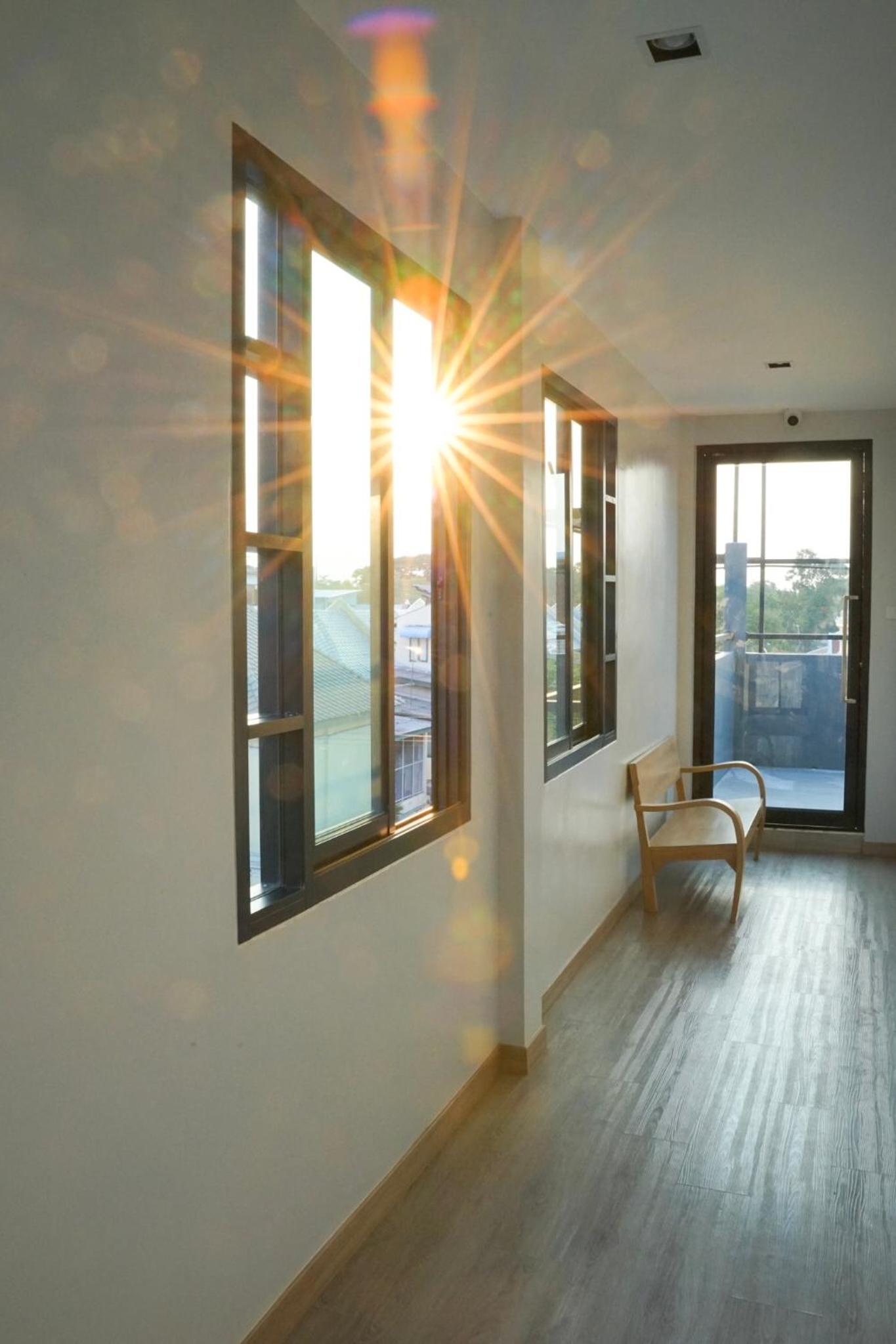 YAKTHAI POSHTEL