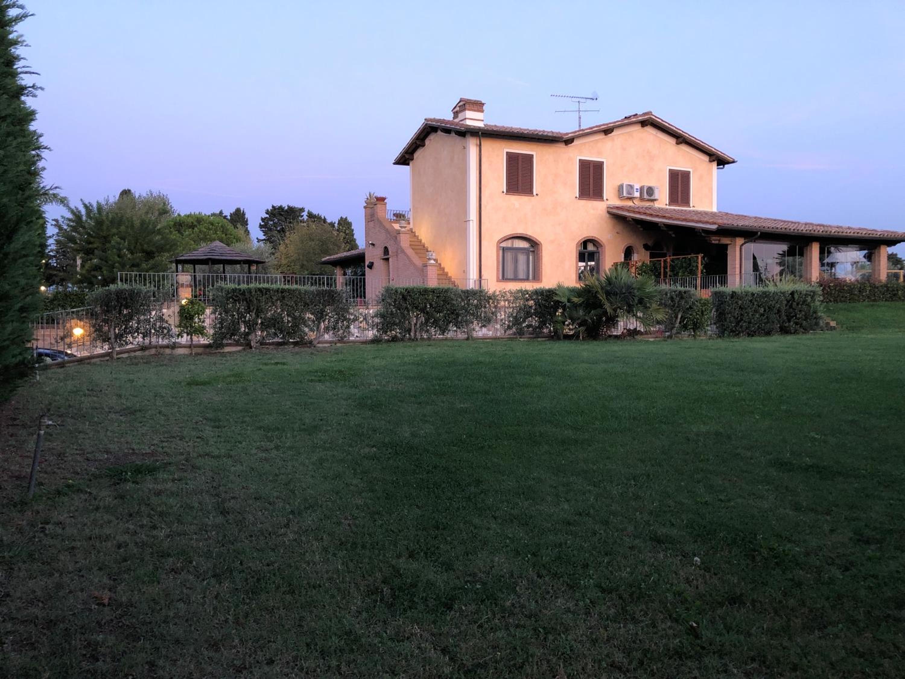 Photo 36