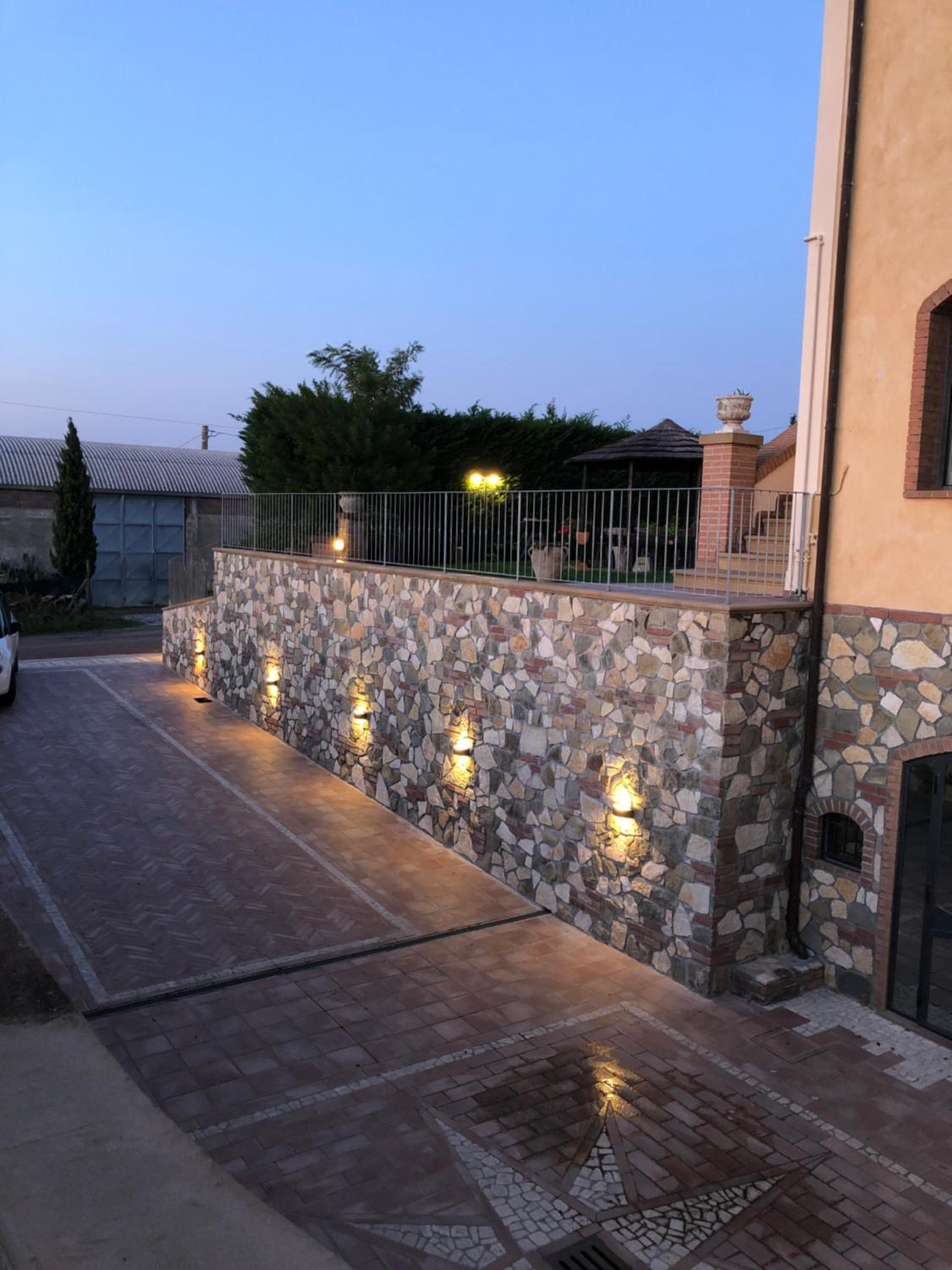 Photo 35