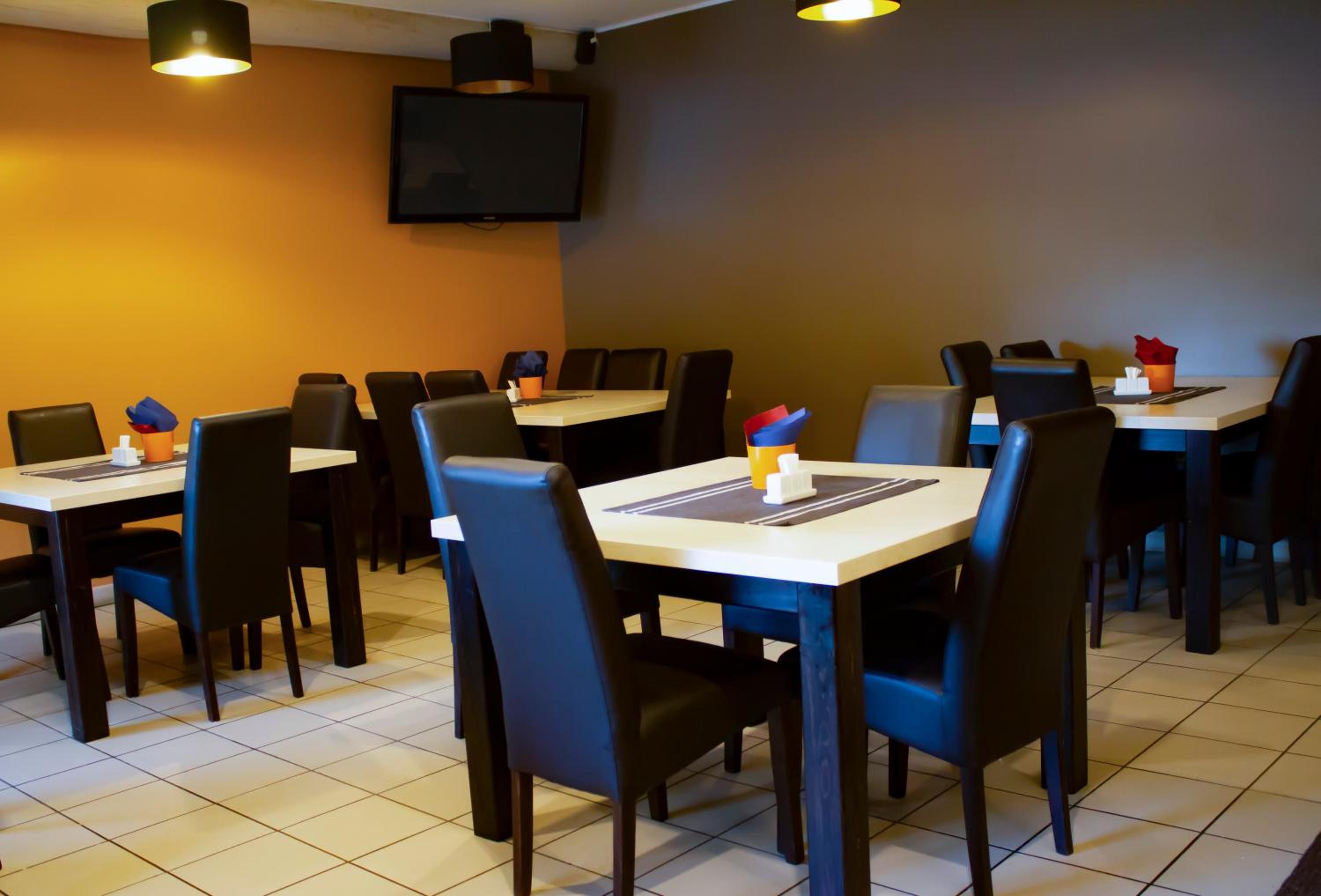 OXCafe Hostel