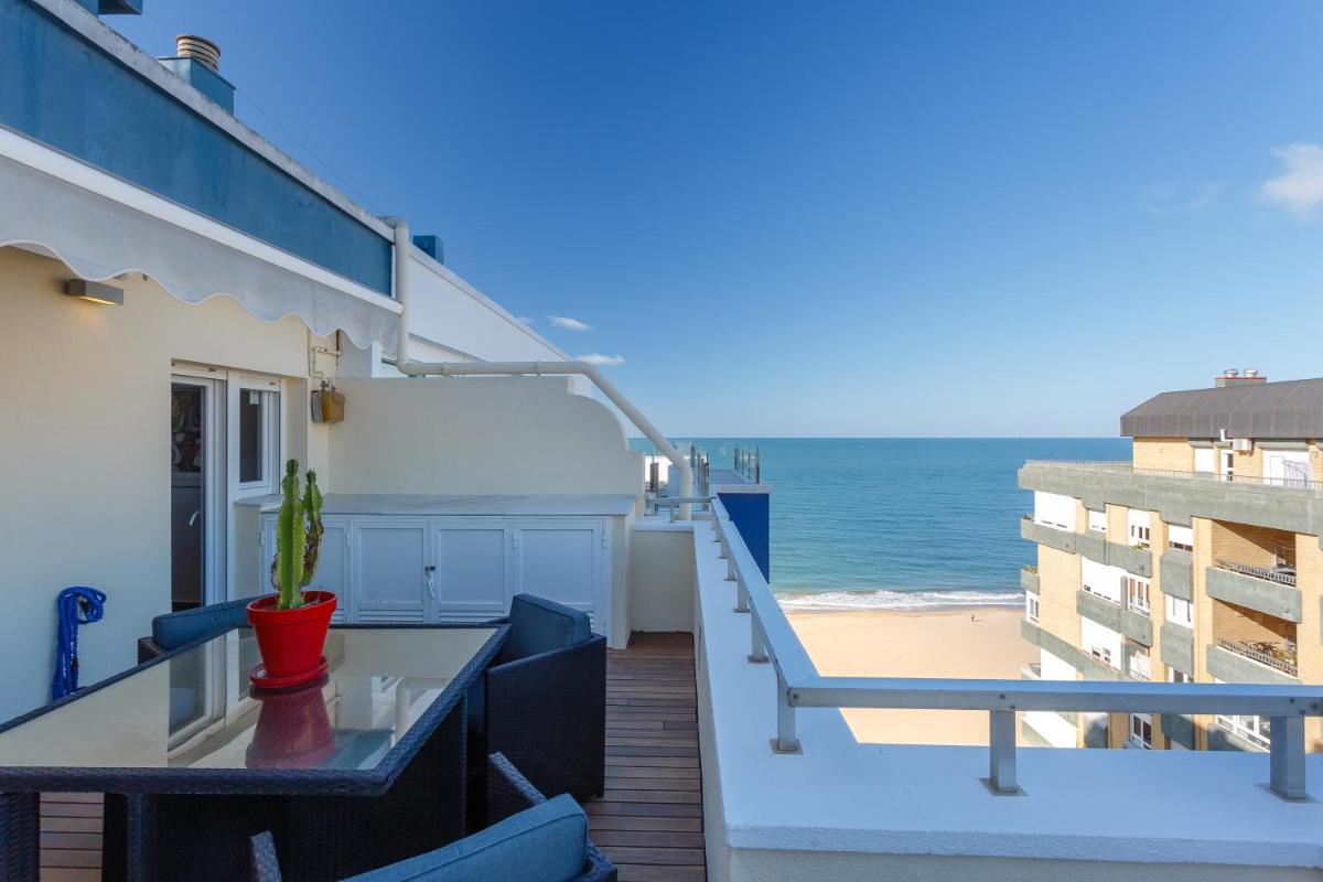El Atico de la REINA by Cadiz4Rentals view 4