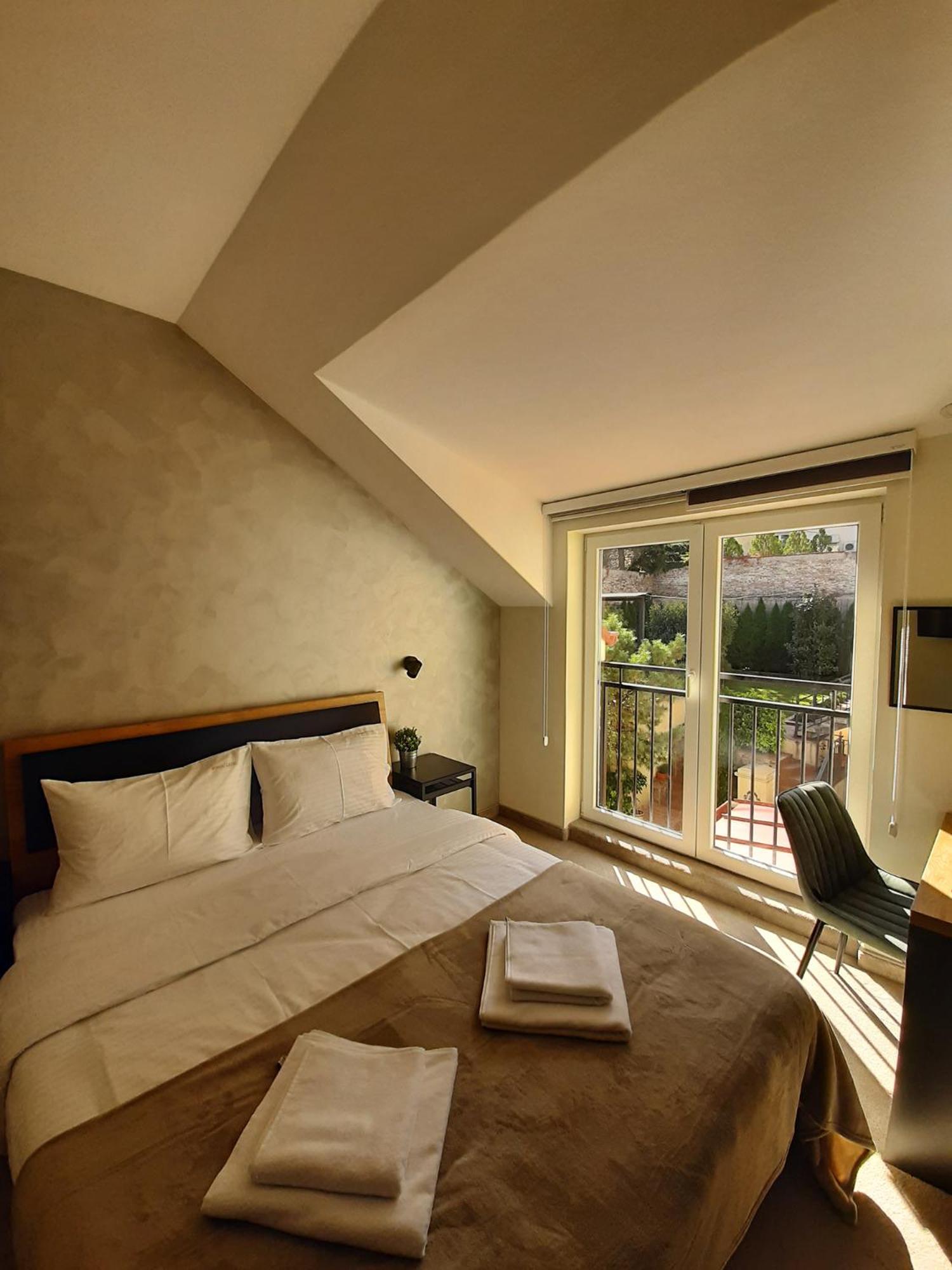 Urban Lodge Belgrade view 3