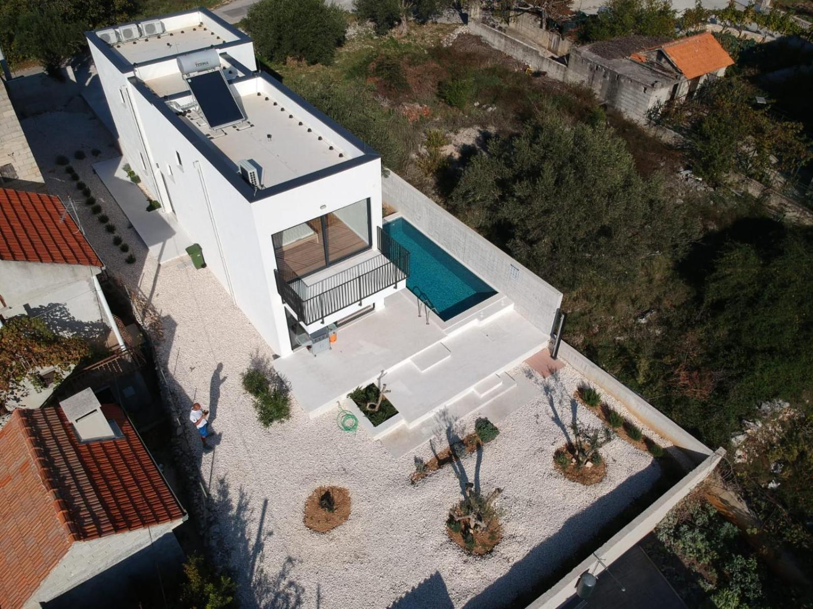 Domo Oliveto view 3