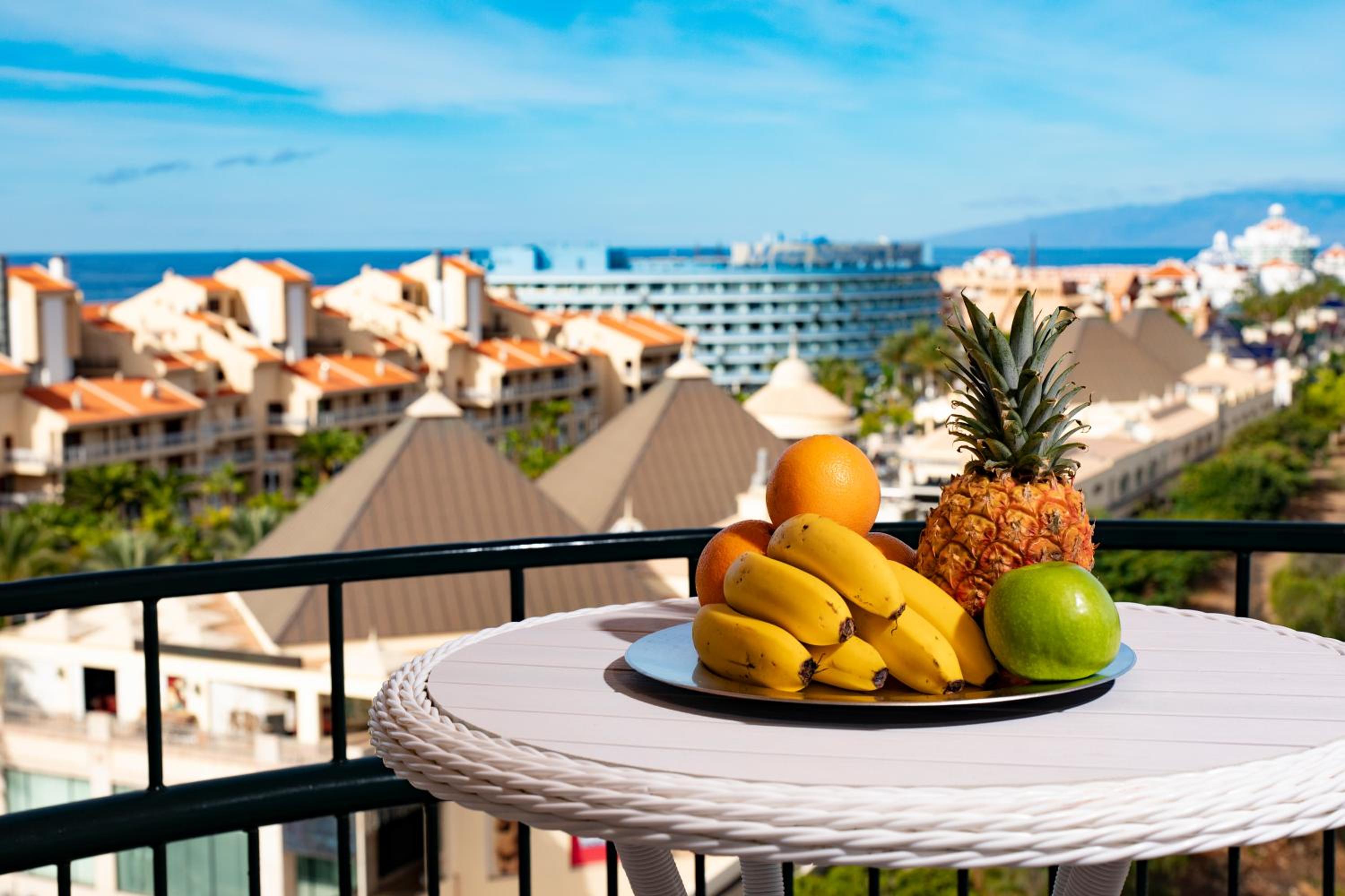 Luxury Apartment Boutique in Torres del Sol view 4