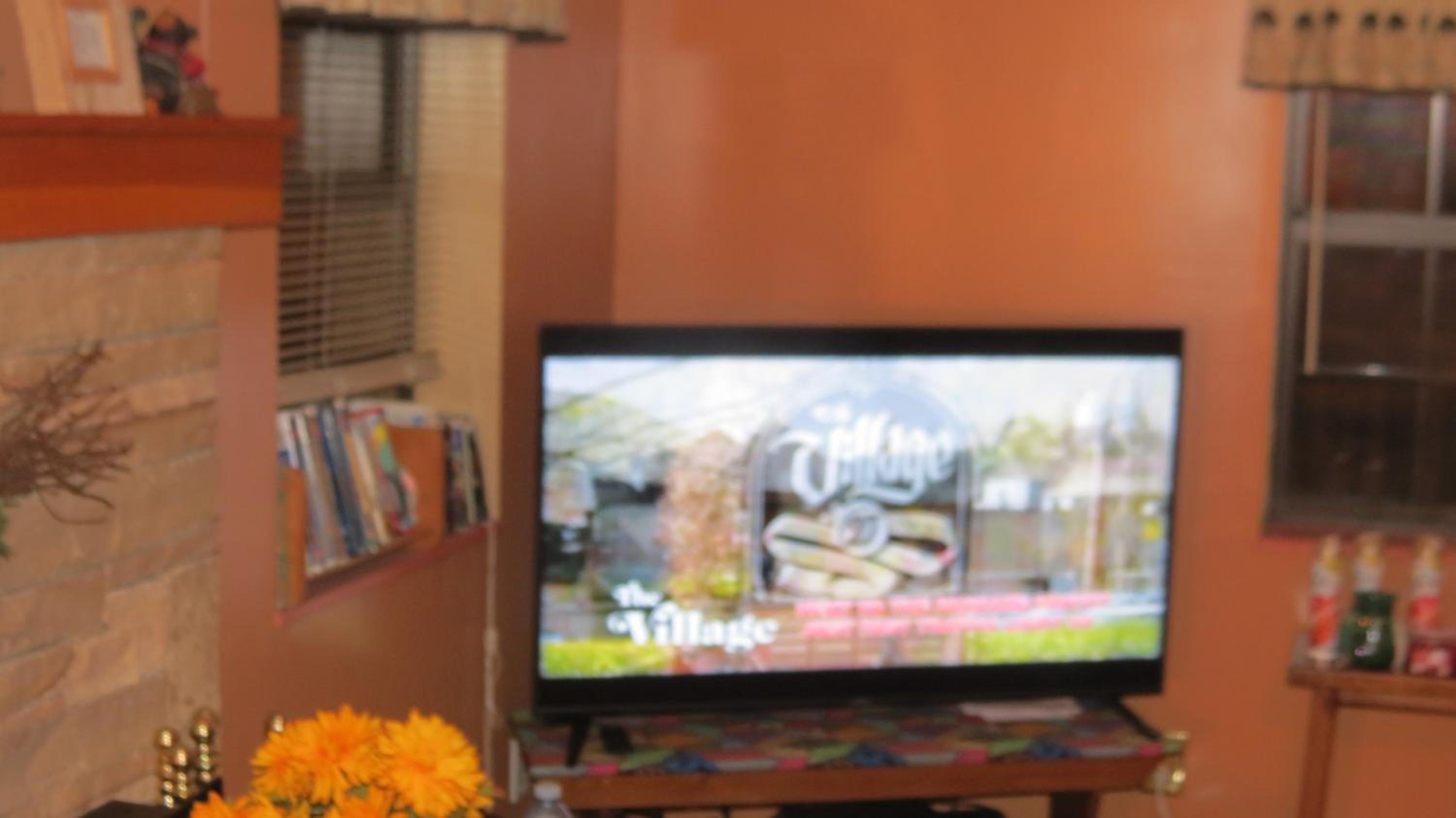 Cozy Creek - A Romantic Smoky Mountain Escape - Relax in a sheltered hot tub with creek-side & holler views - 3 mi to Gatlinburg, P Forge and National Park view 4