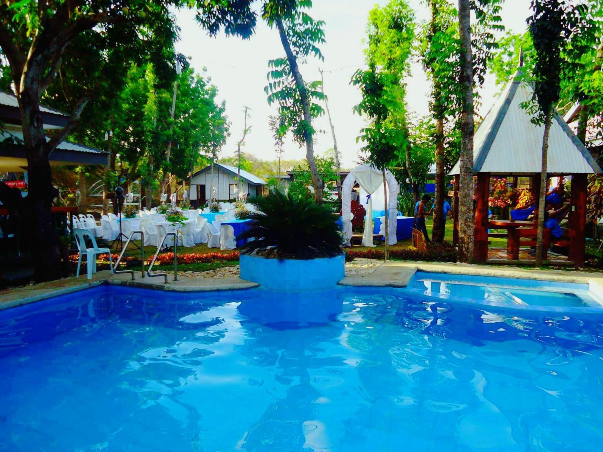 The Pelicans Resort