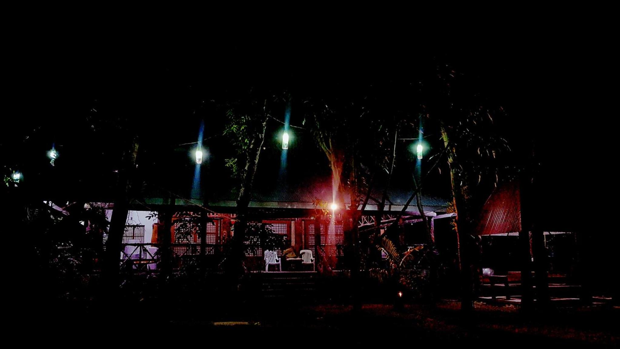 The Pelicans Resort, Matabungkay - 17