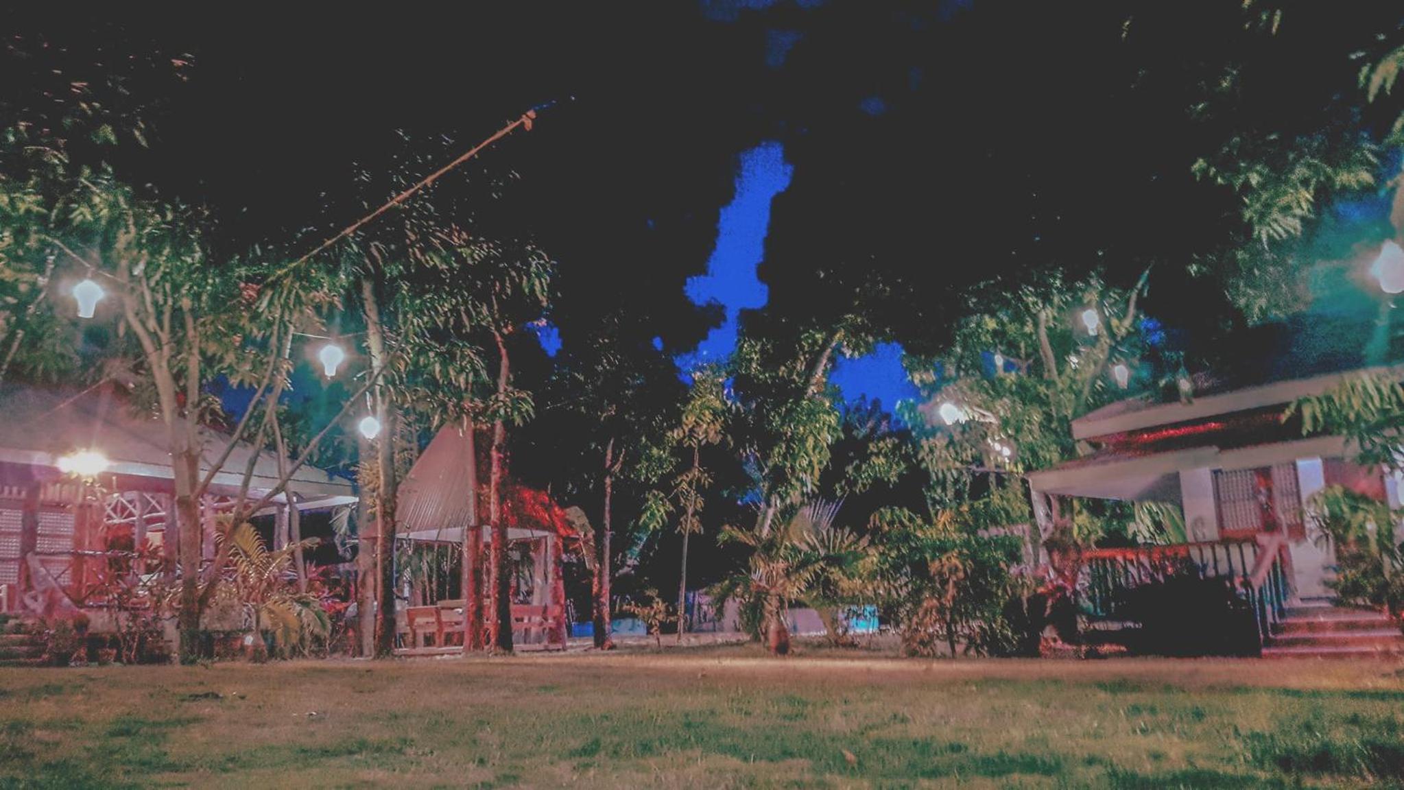 The Pelicans Resort, Matabungkay - 11