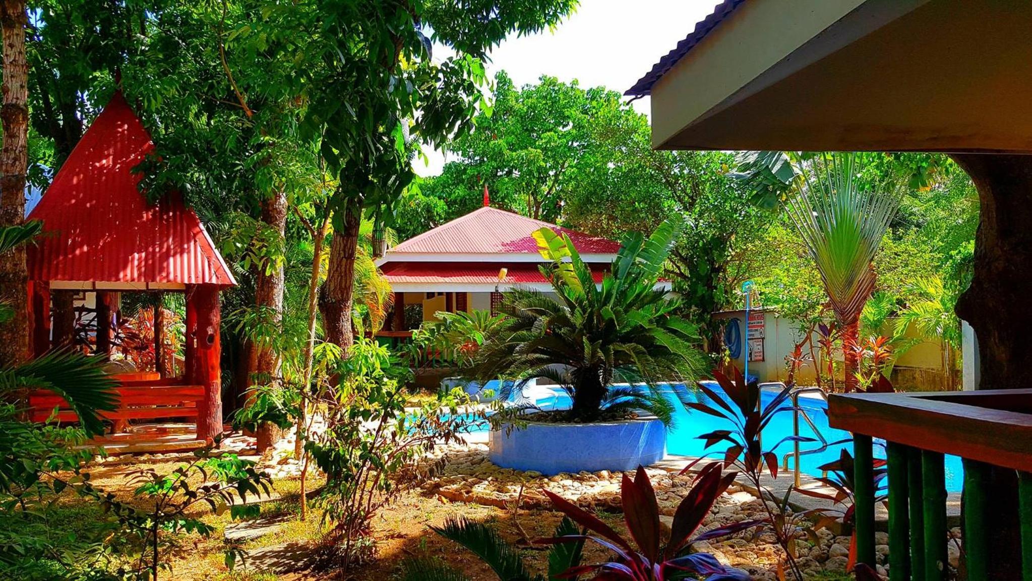 The Pelicans Resort, Matabungkay - 14