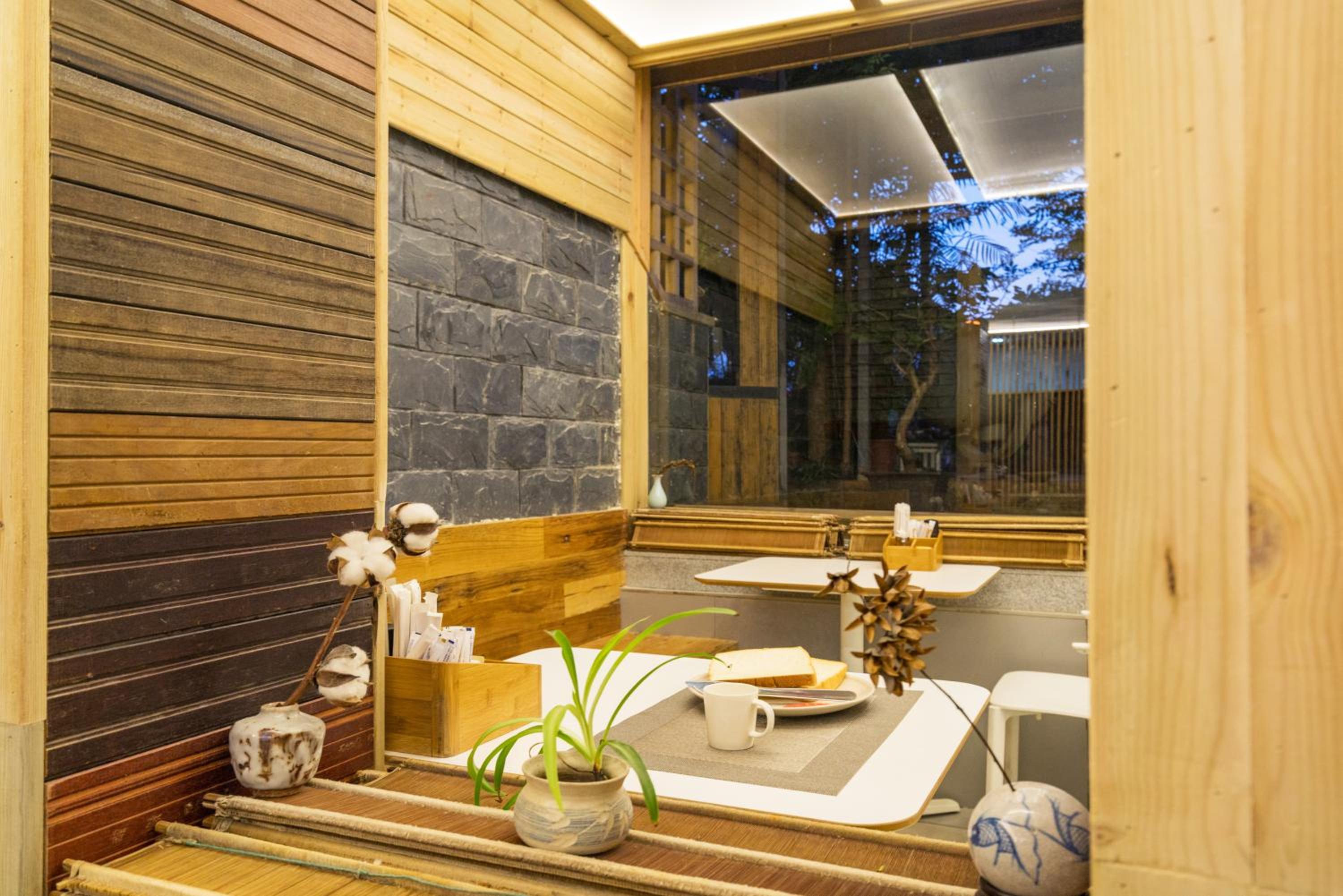 Zen Tea House Seven Stars Park