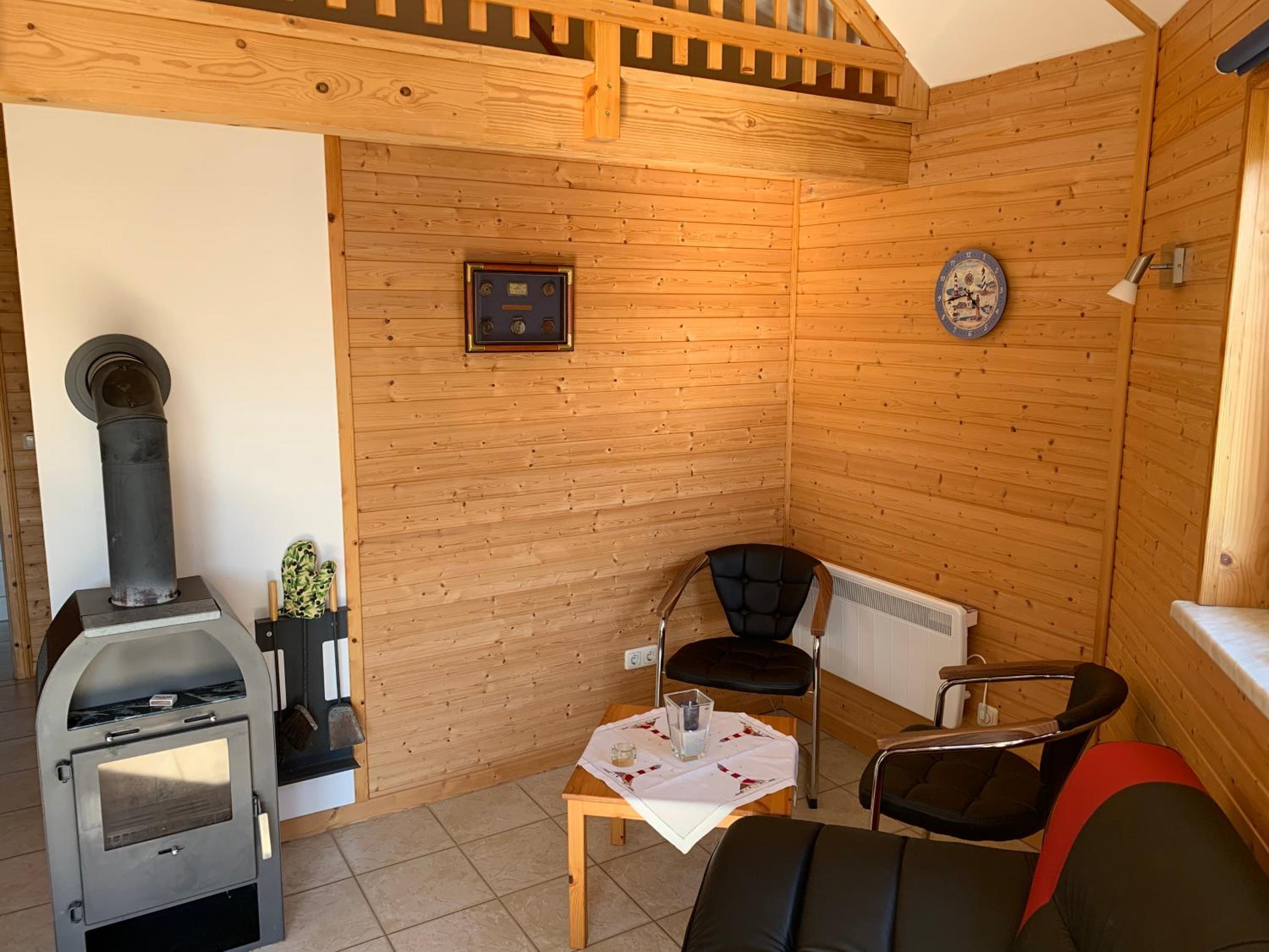 Roter Ostseebungalow