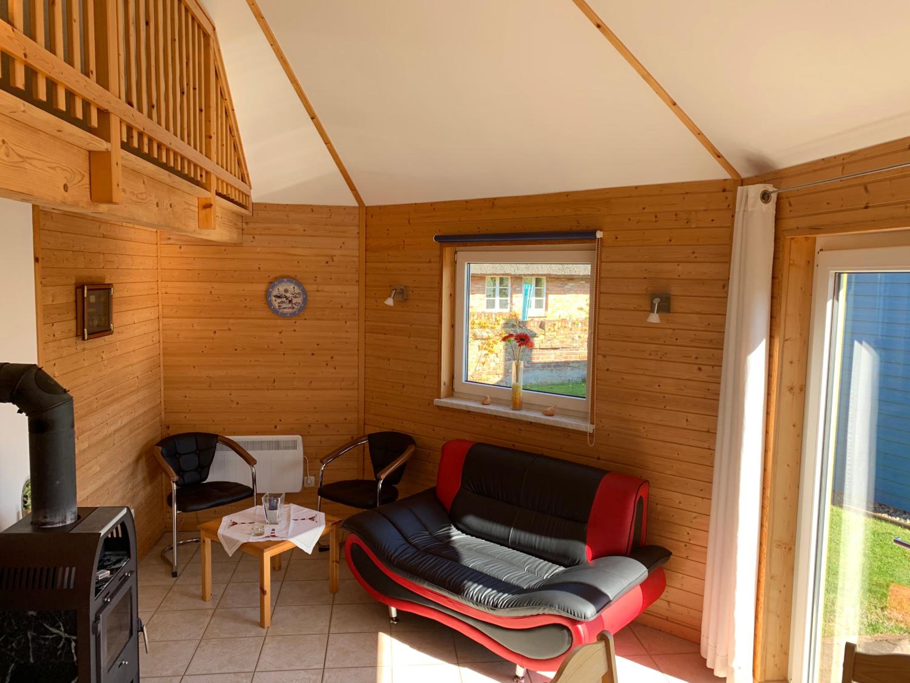 Roter Ostseebungalow