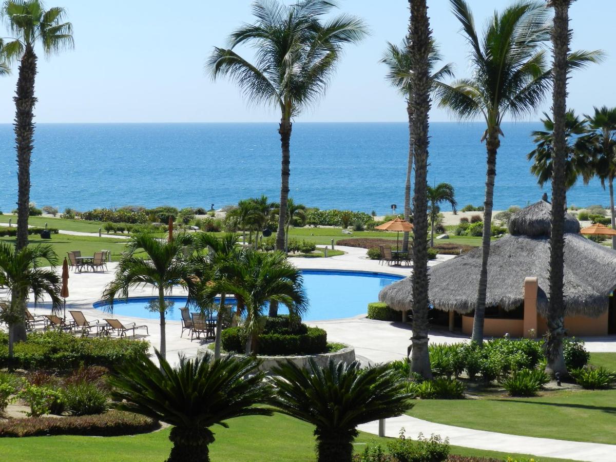 Hotel Condominios La Tortuga - Ocean Front - Image 1