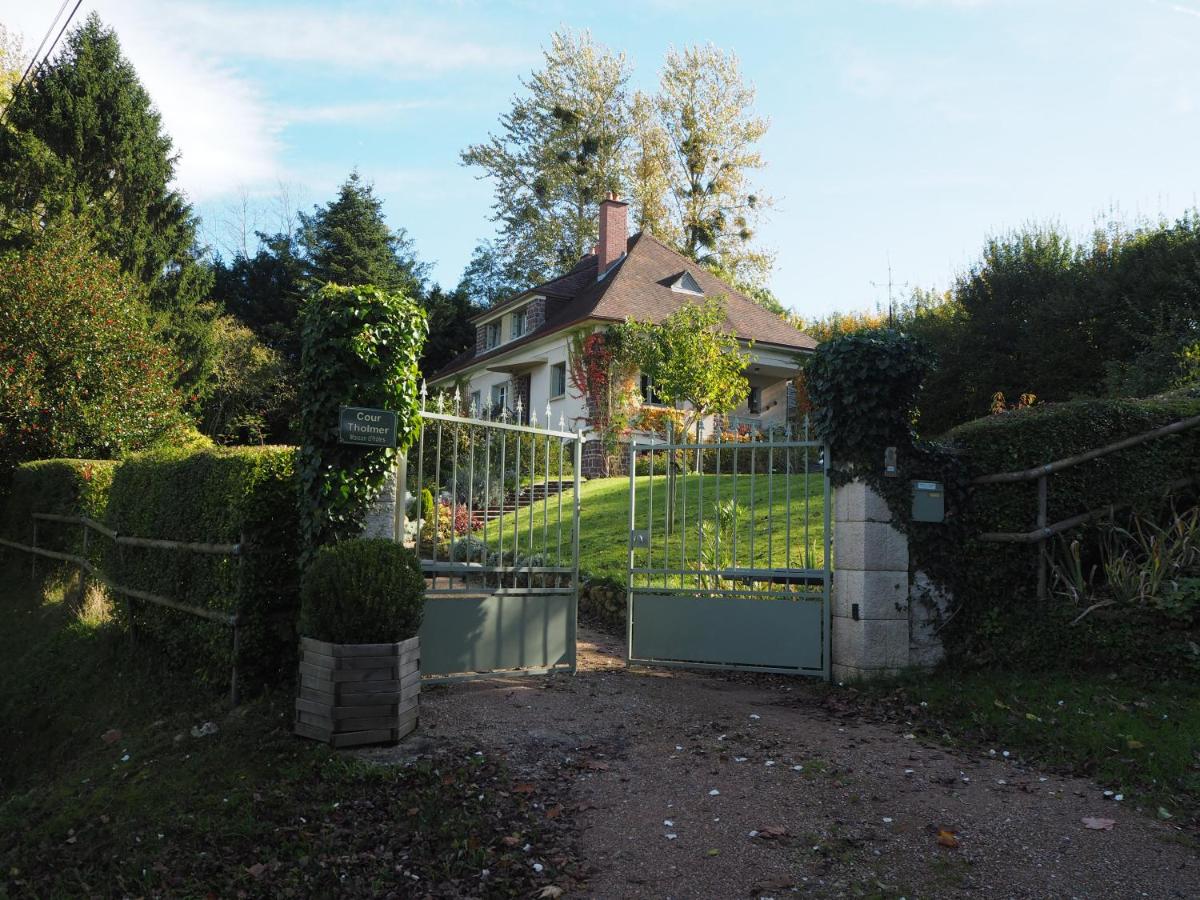 Cour Tholmer view 3