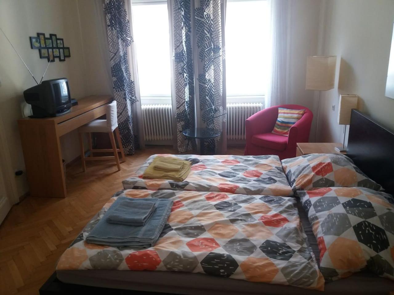 Geräumige zentrumsnahe Altbauwohnung