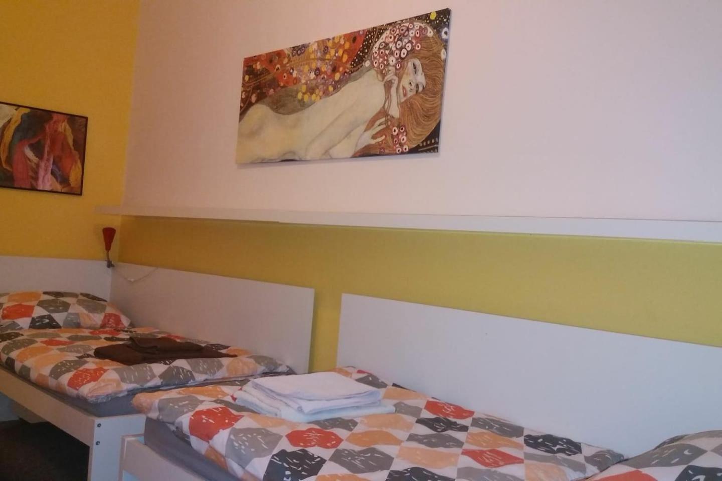 Geräumige zentrumsnahe Altbauwohnung