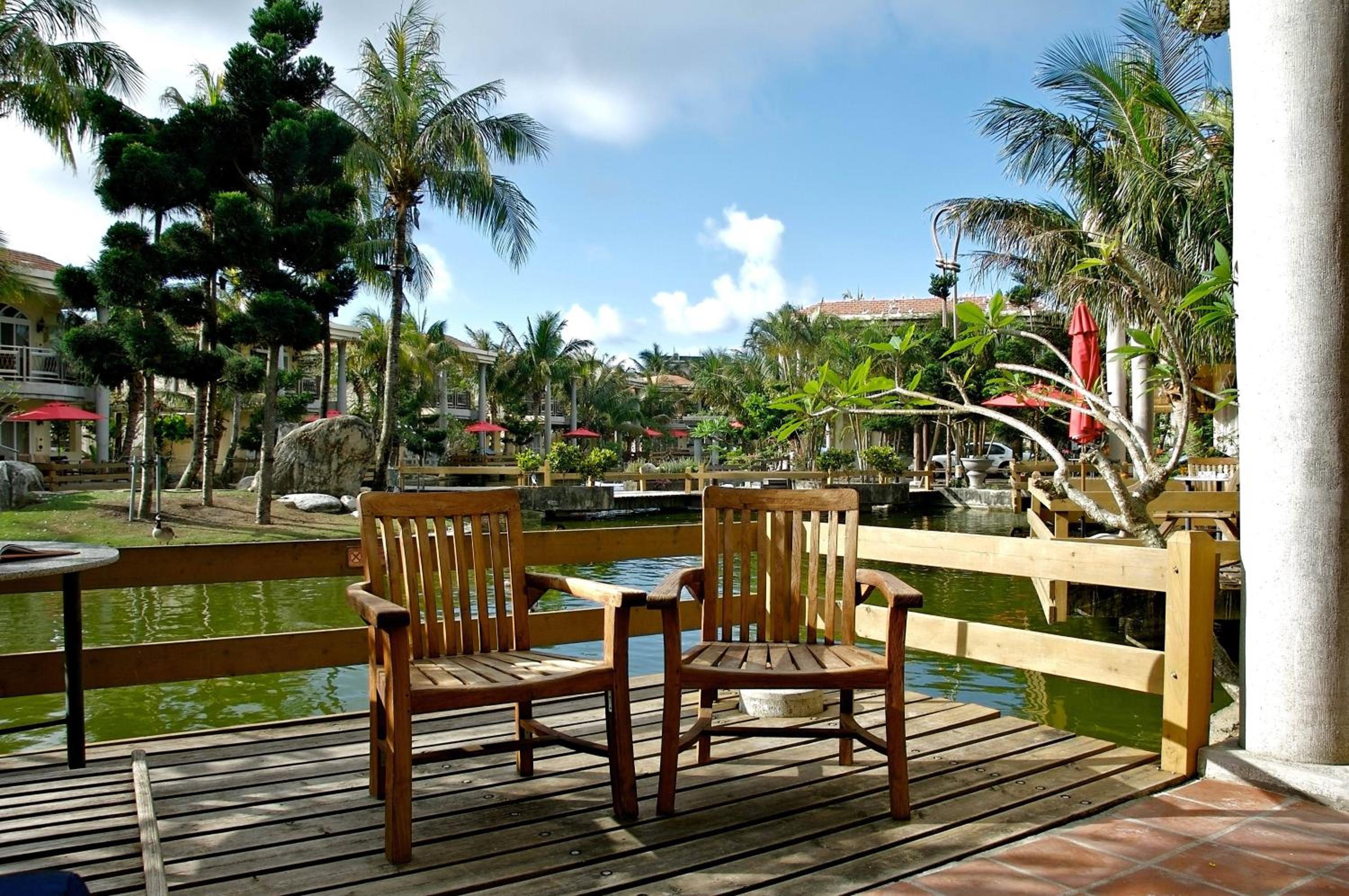 Swan Lake Villa Resort