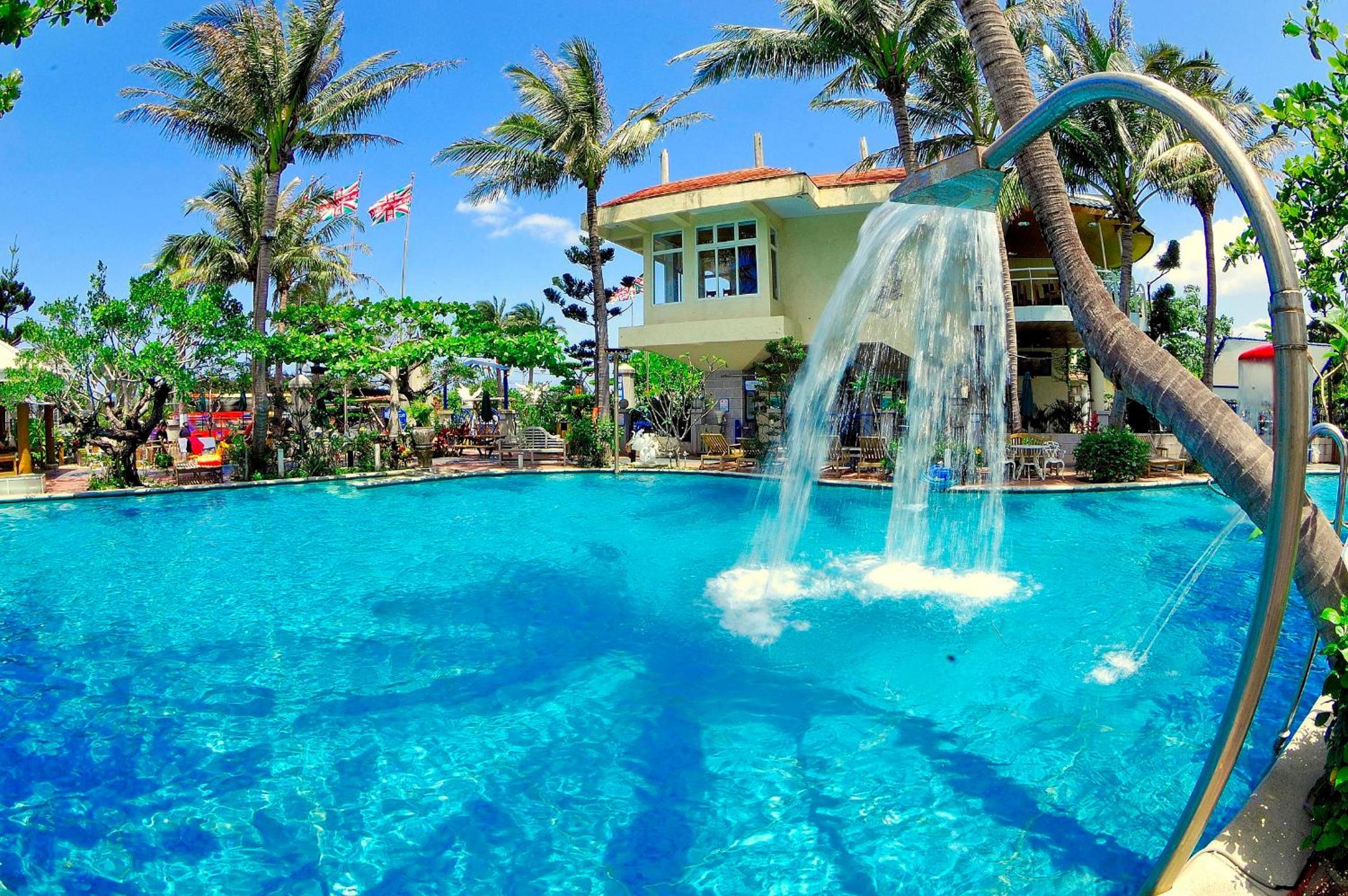 Swan Lake Villa Resort
