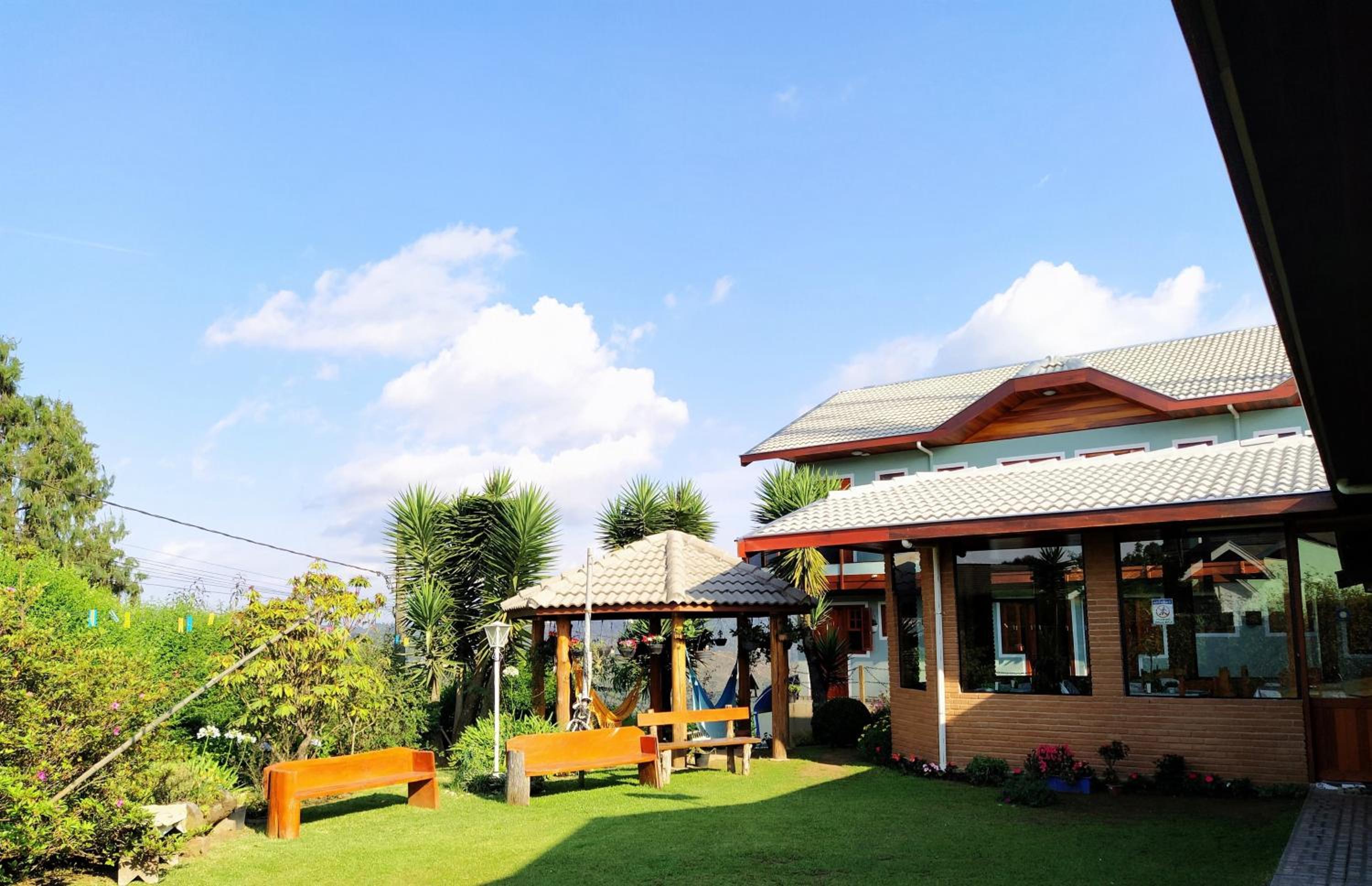 Pousada Araucária Village