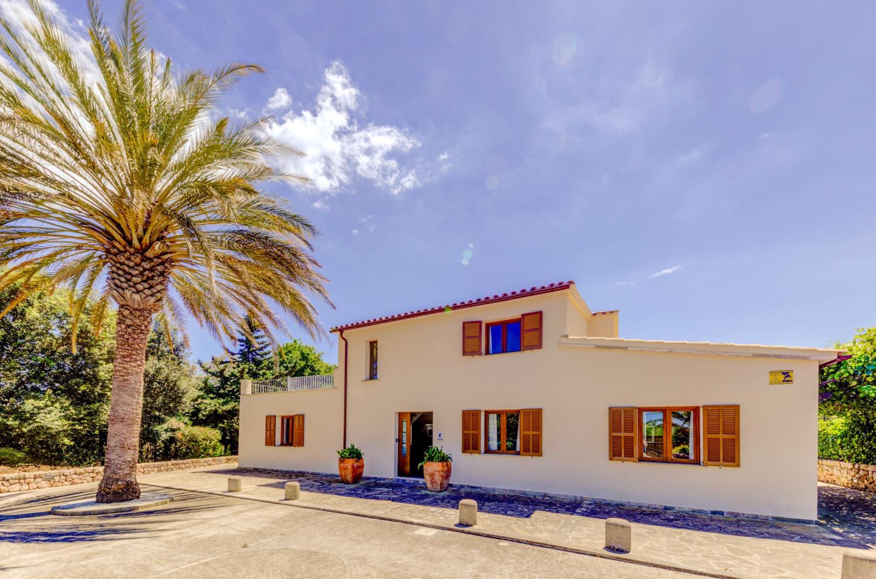 Villa Ponent by Sealand Villas view 5