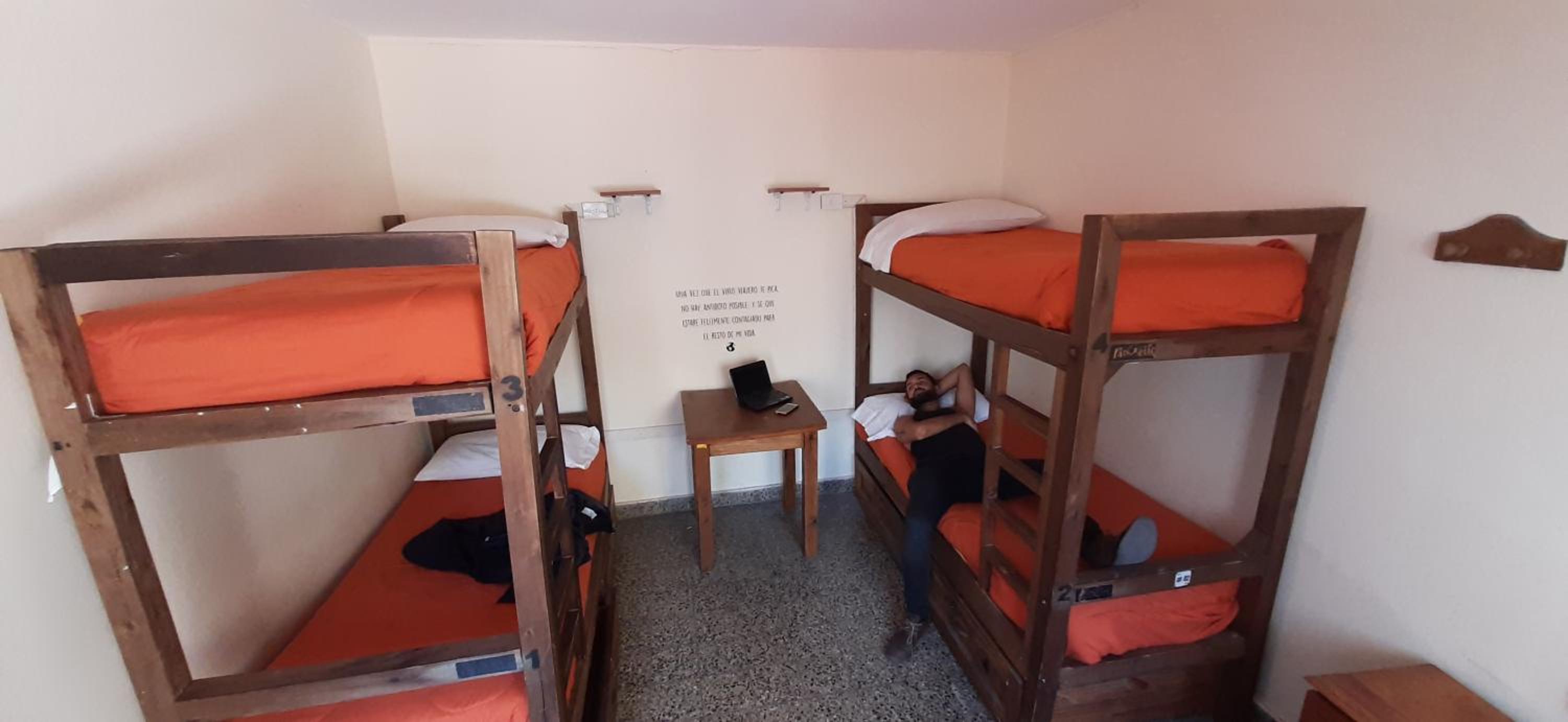 Sabatico Travelers Hostel & Guesthouse