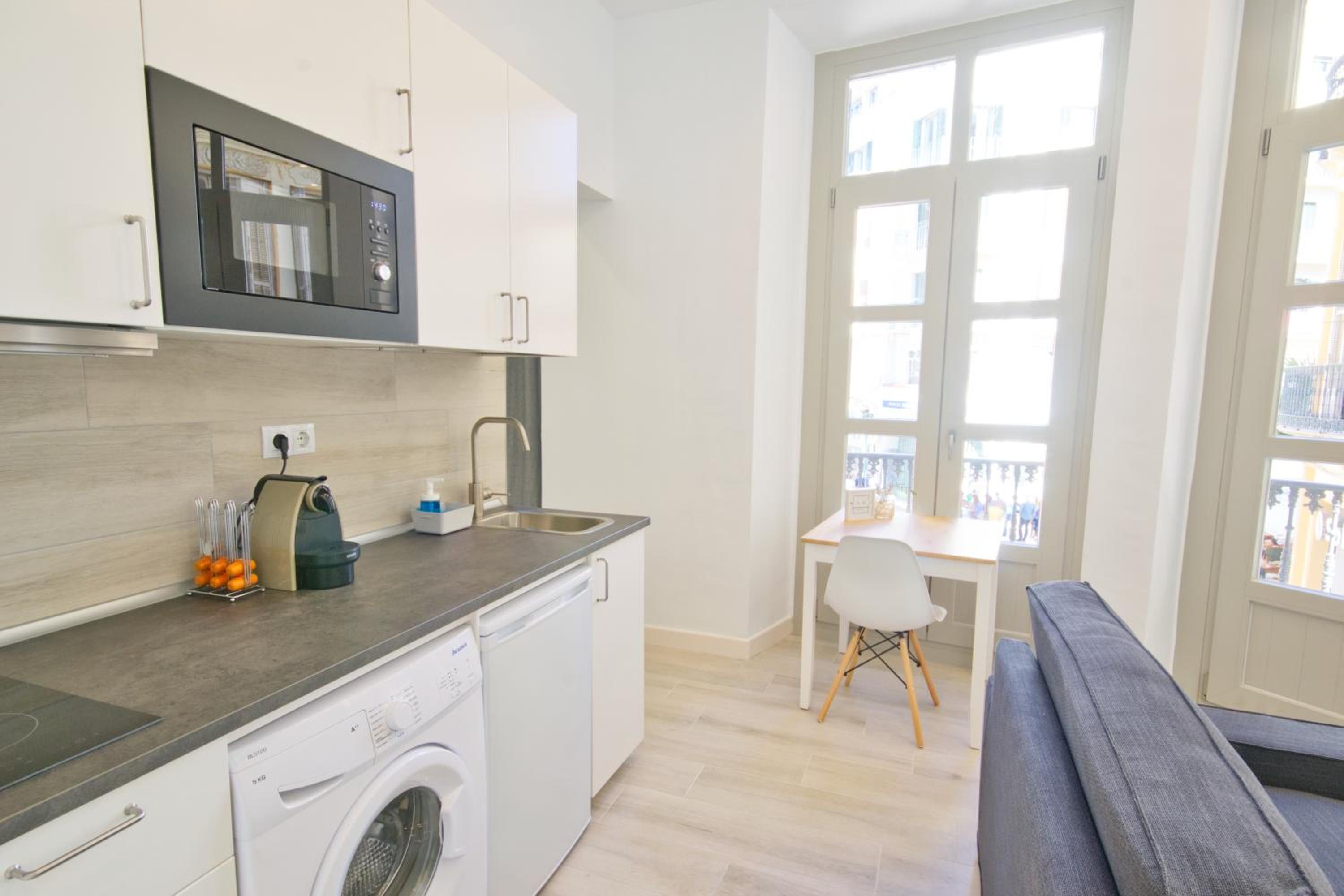 MalagaUrbanRooms - Central Suites