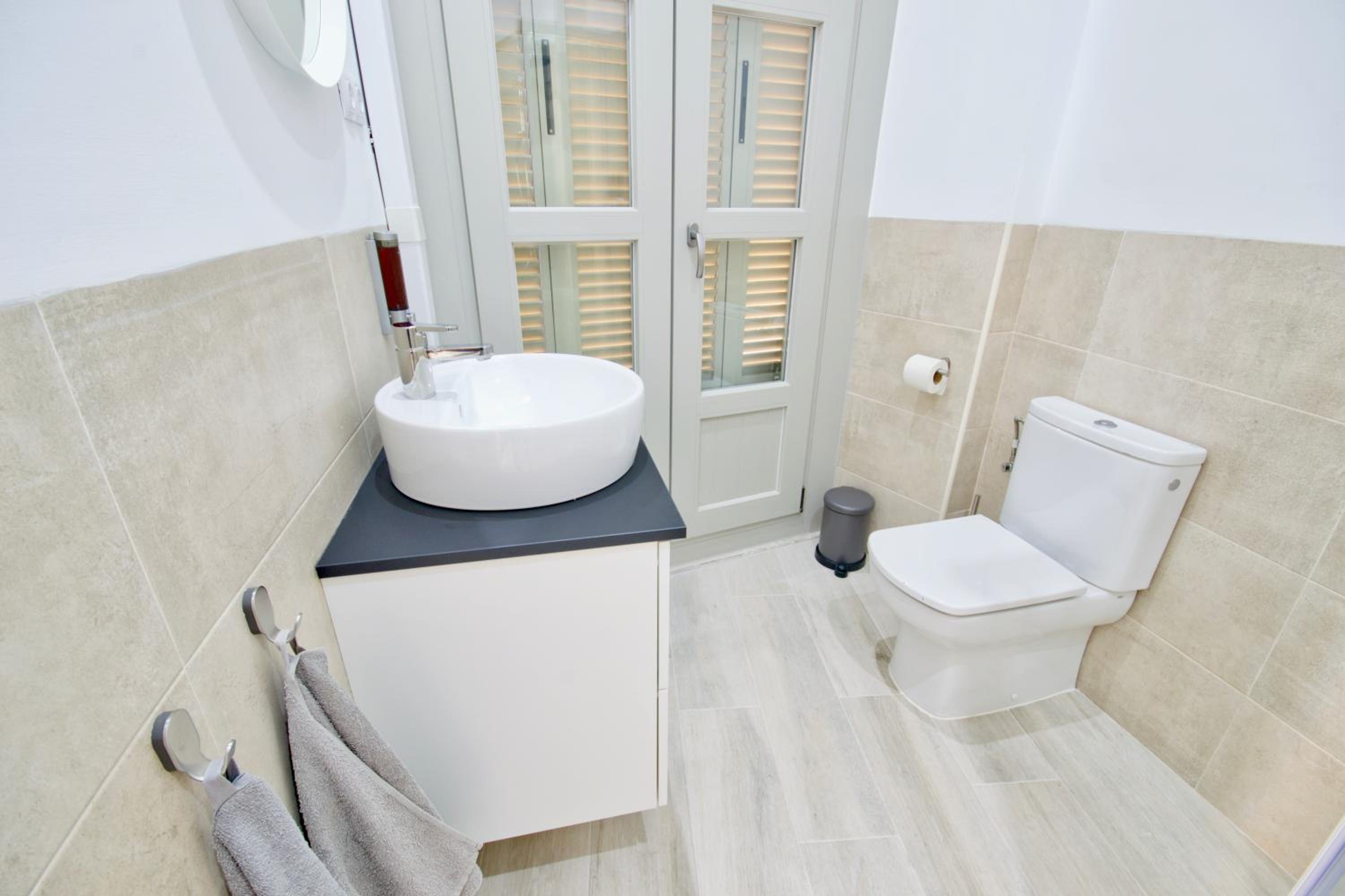 MalagaUrbanRooms - Central Suites