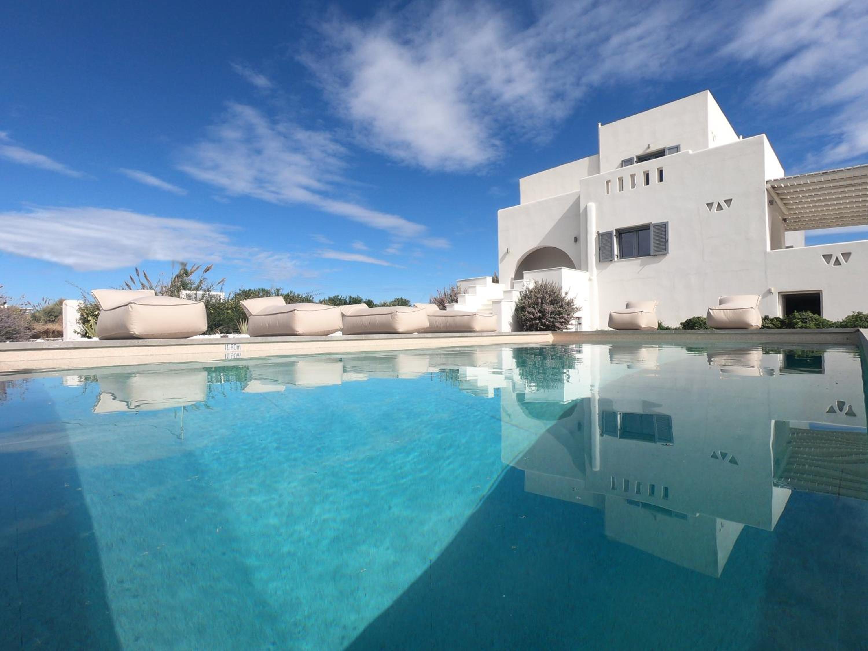 Seaside Naxos • Holiday Villas