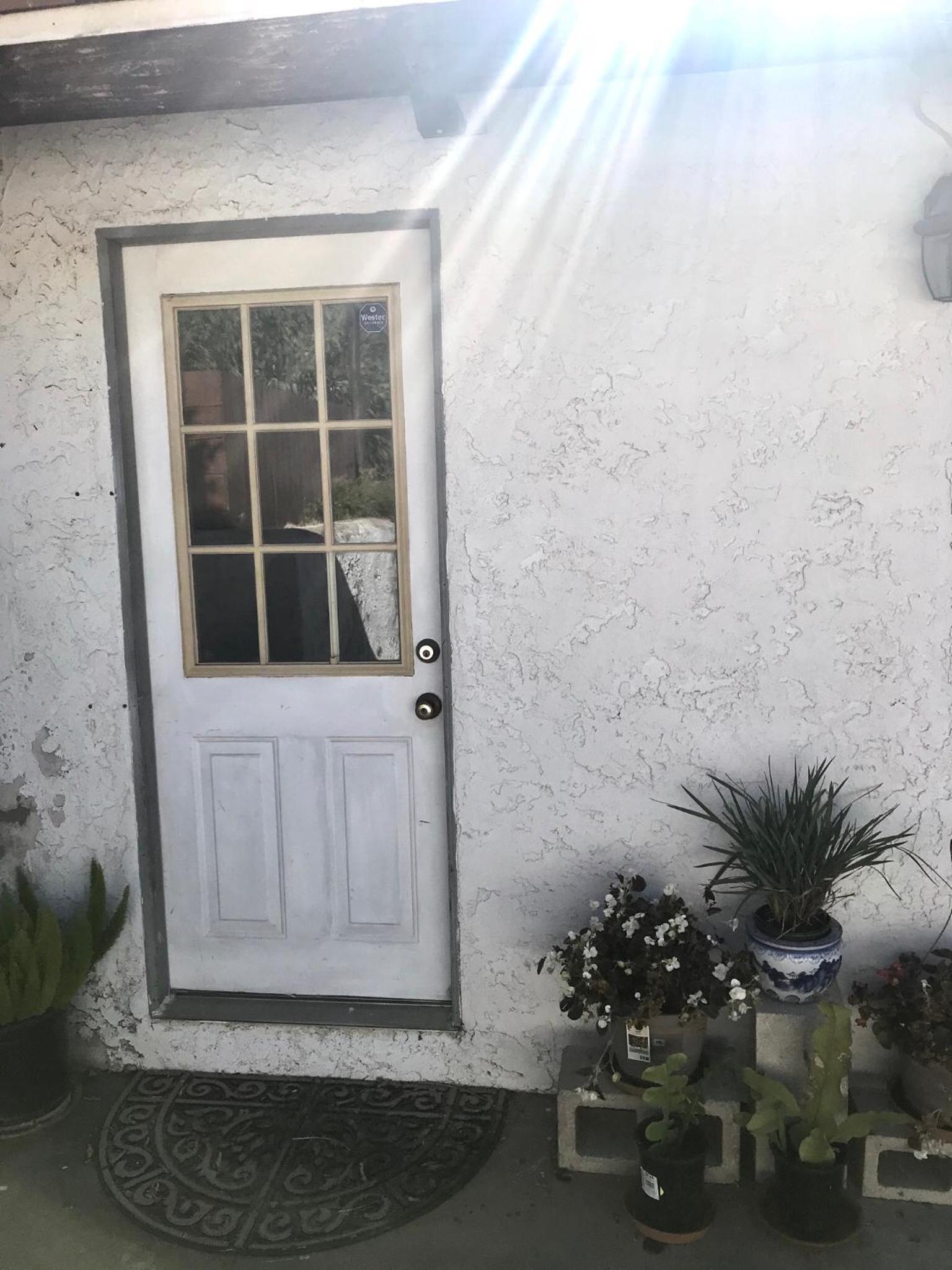 3 Bedrooms Guest House, Pacific Beach, Sea World, Downtown,& 3 bus lines-3 view 3