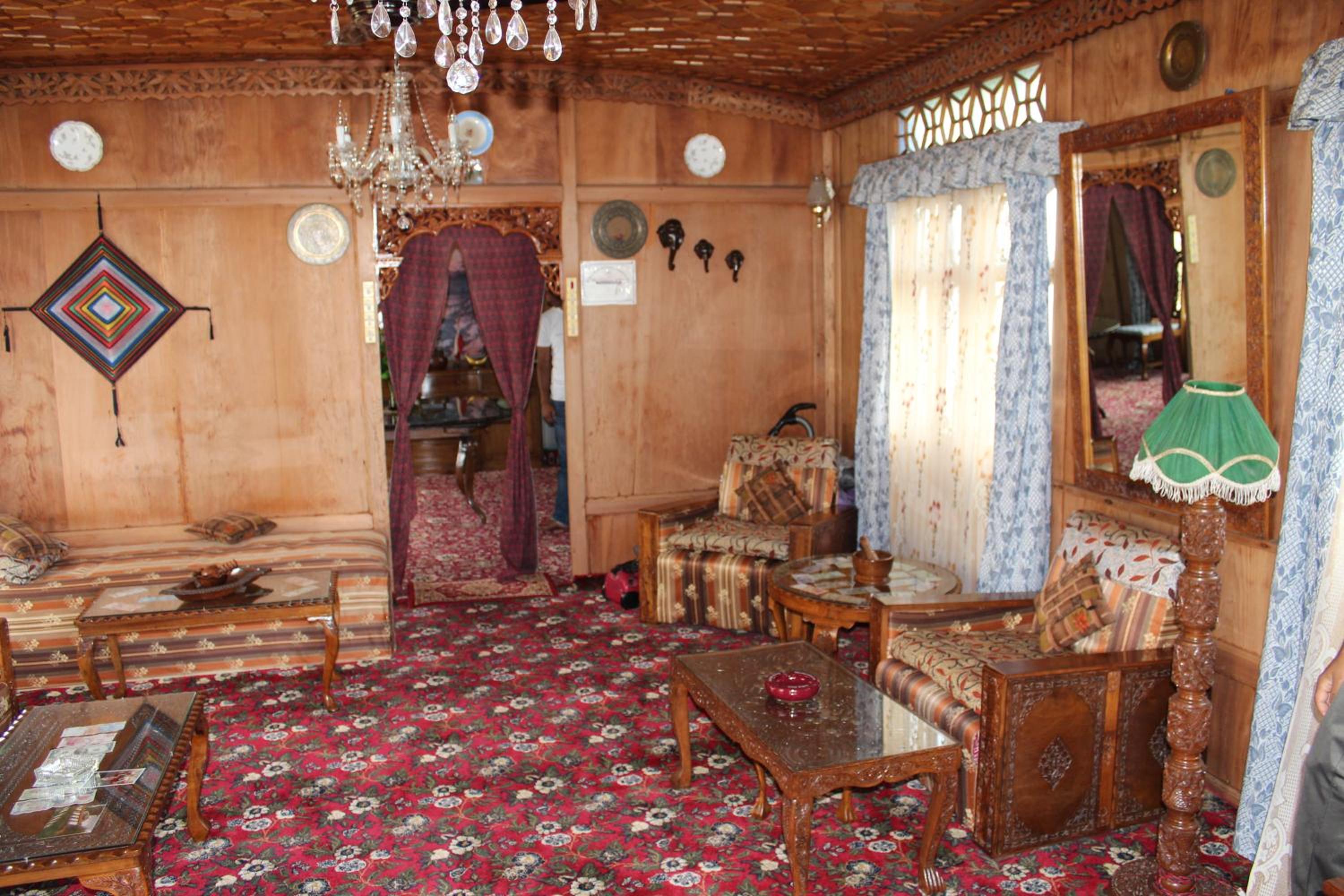 Photo 12
