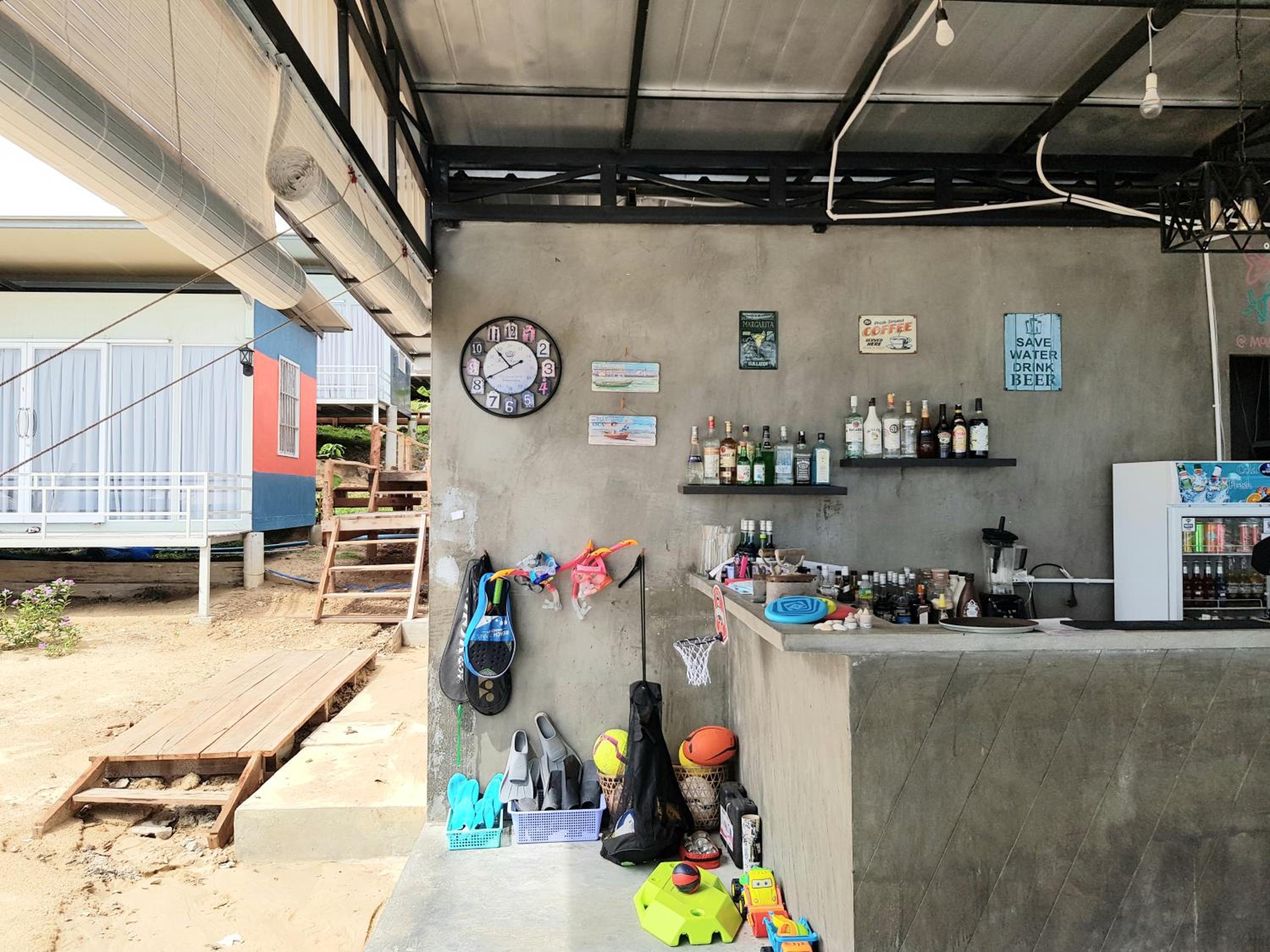Naroth Beach Bungalow