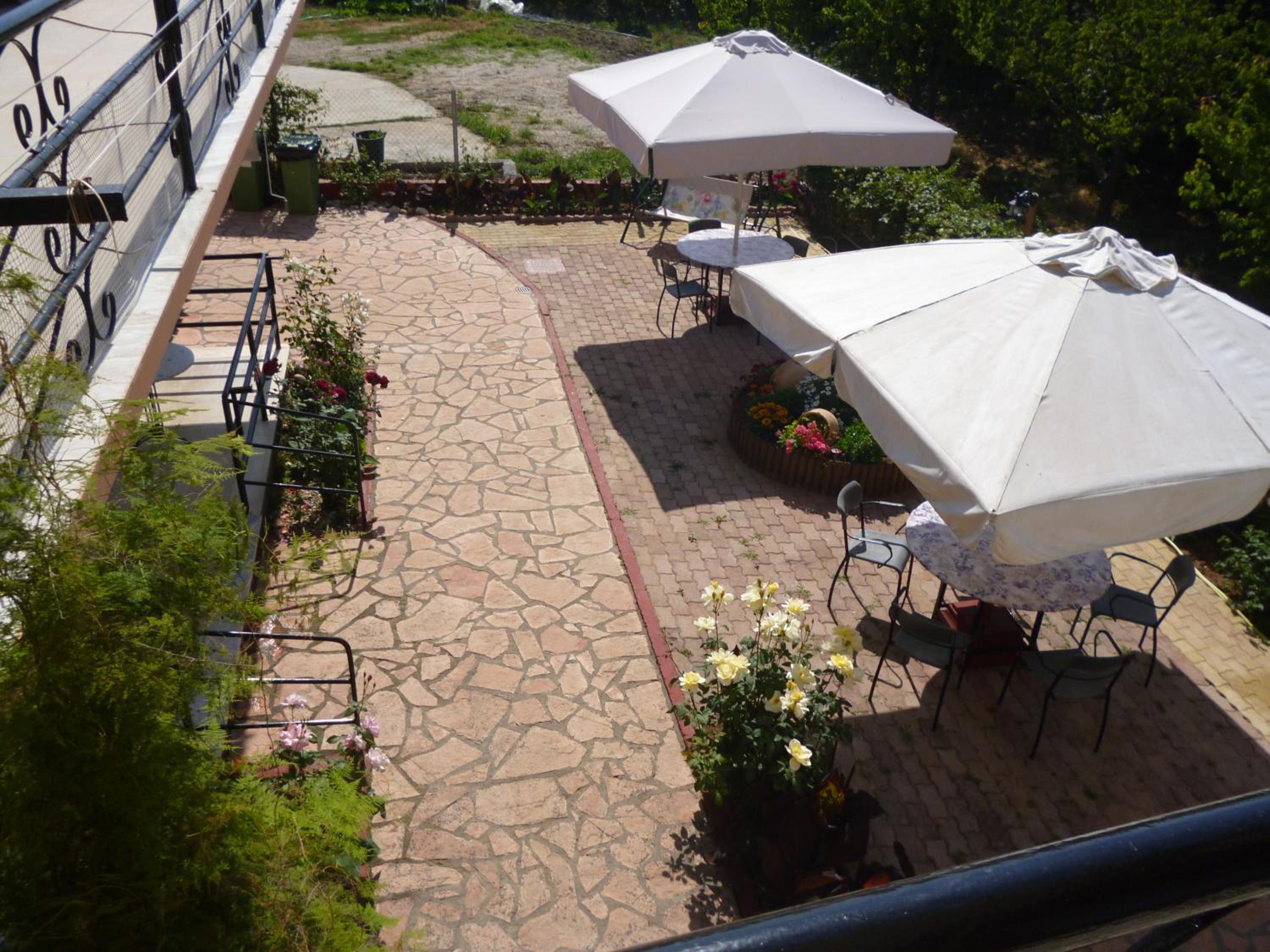 Kostas Apartments & studios