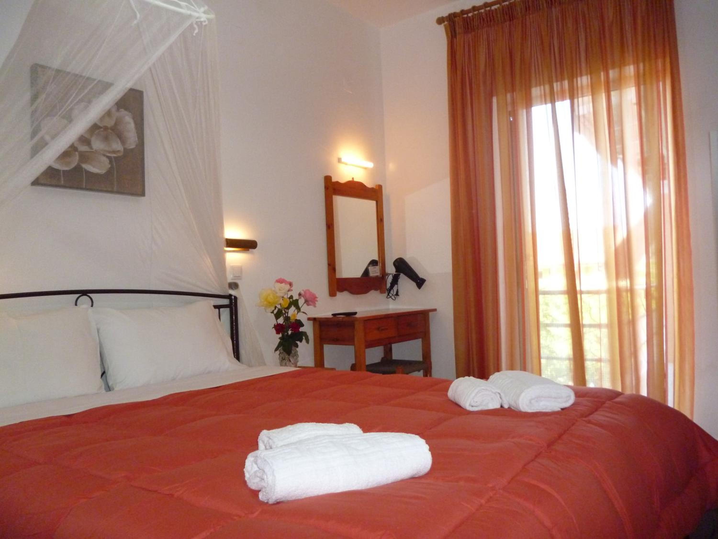 Kostas Apartments & studios