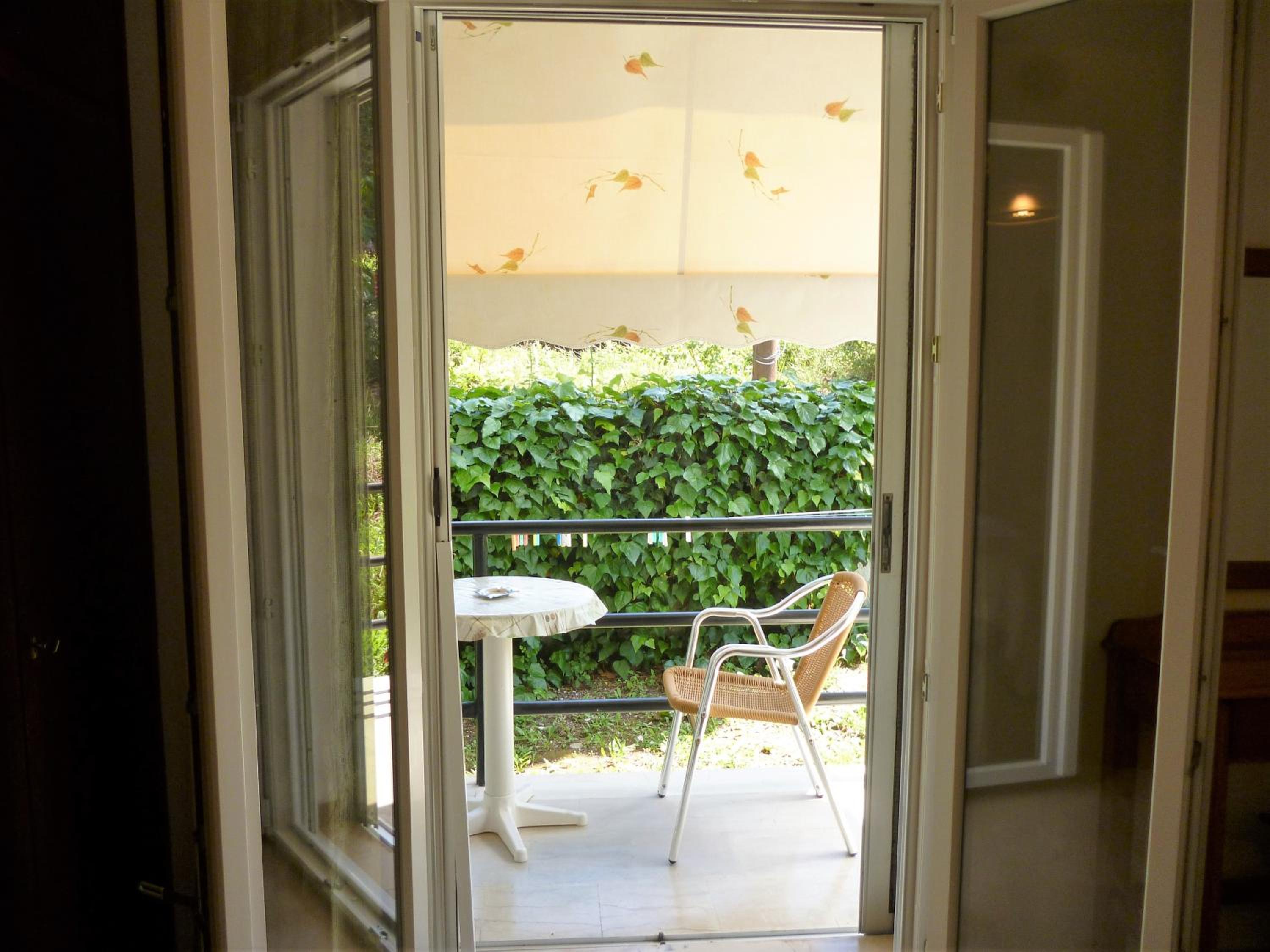 Kostas Apartments & studios