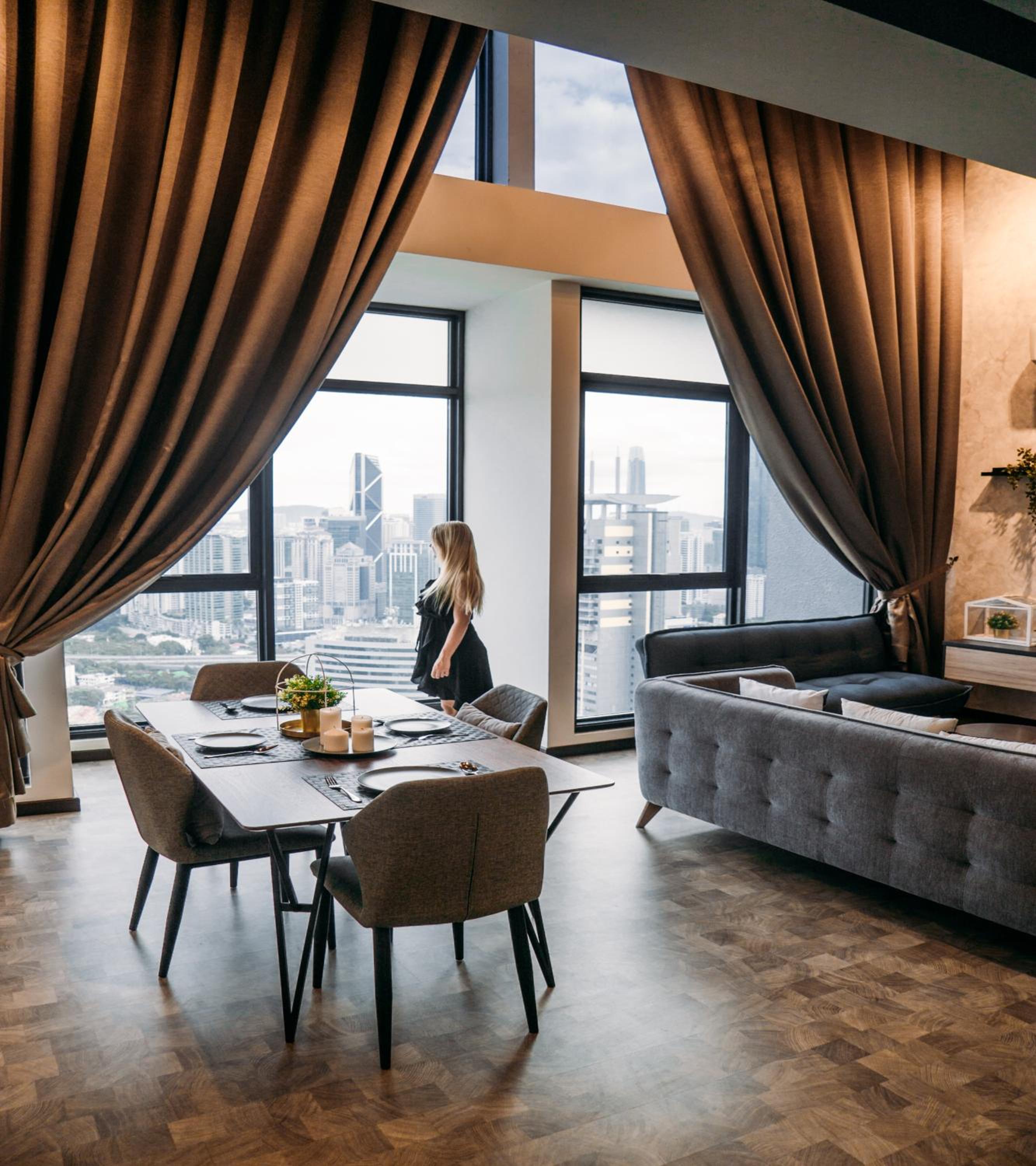 Expressionz Suites By iHost Global