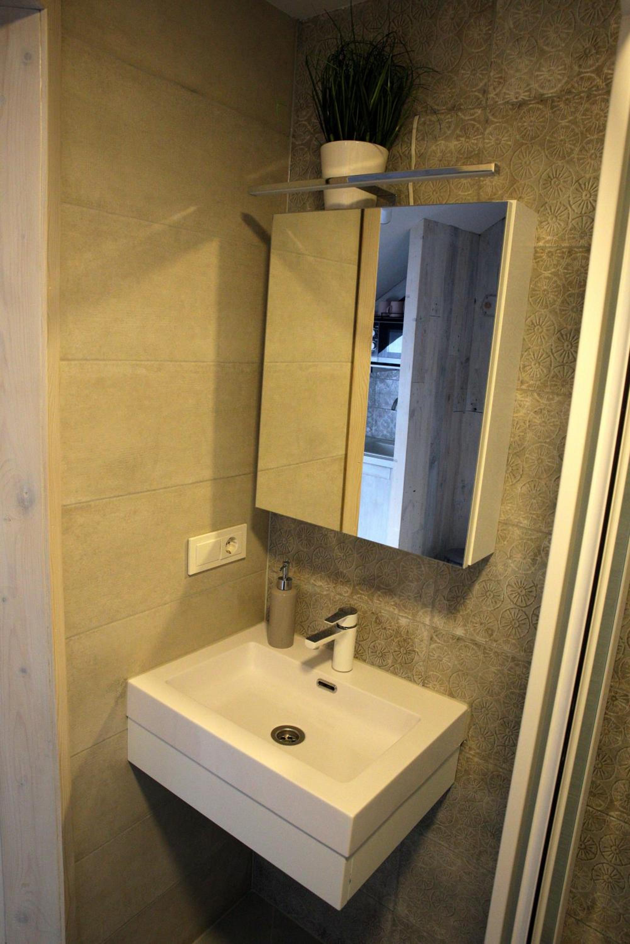 Photo 46