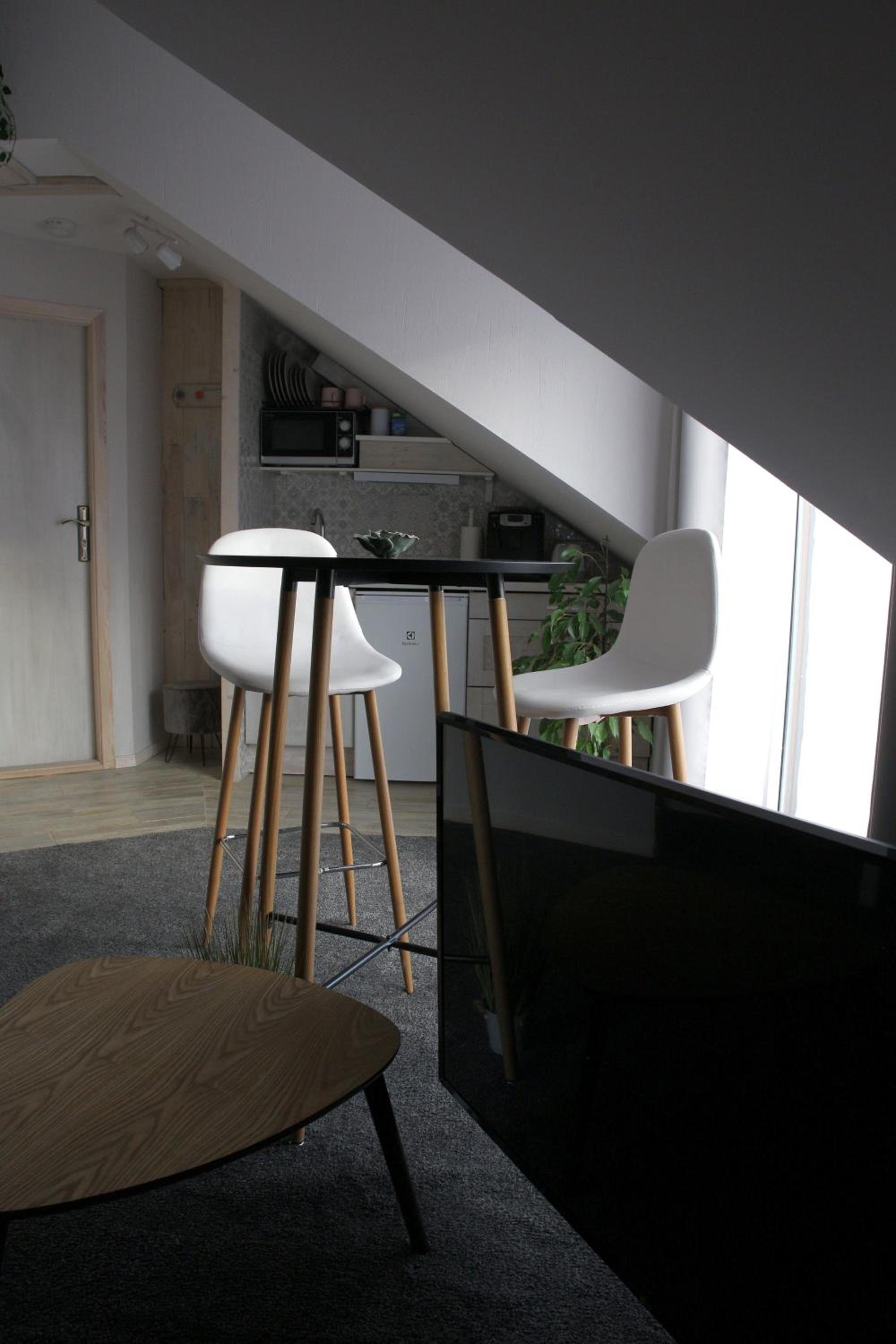 DP Art Residence - self check in