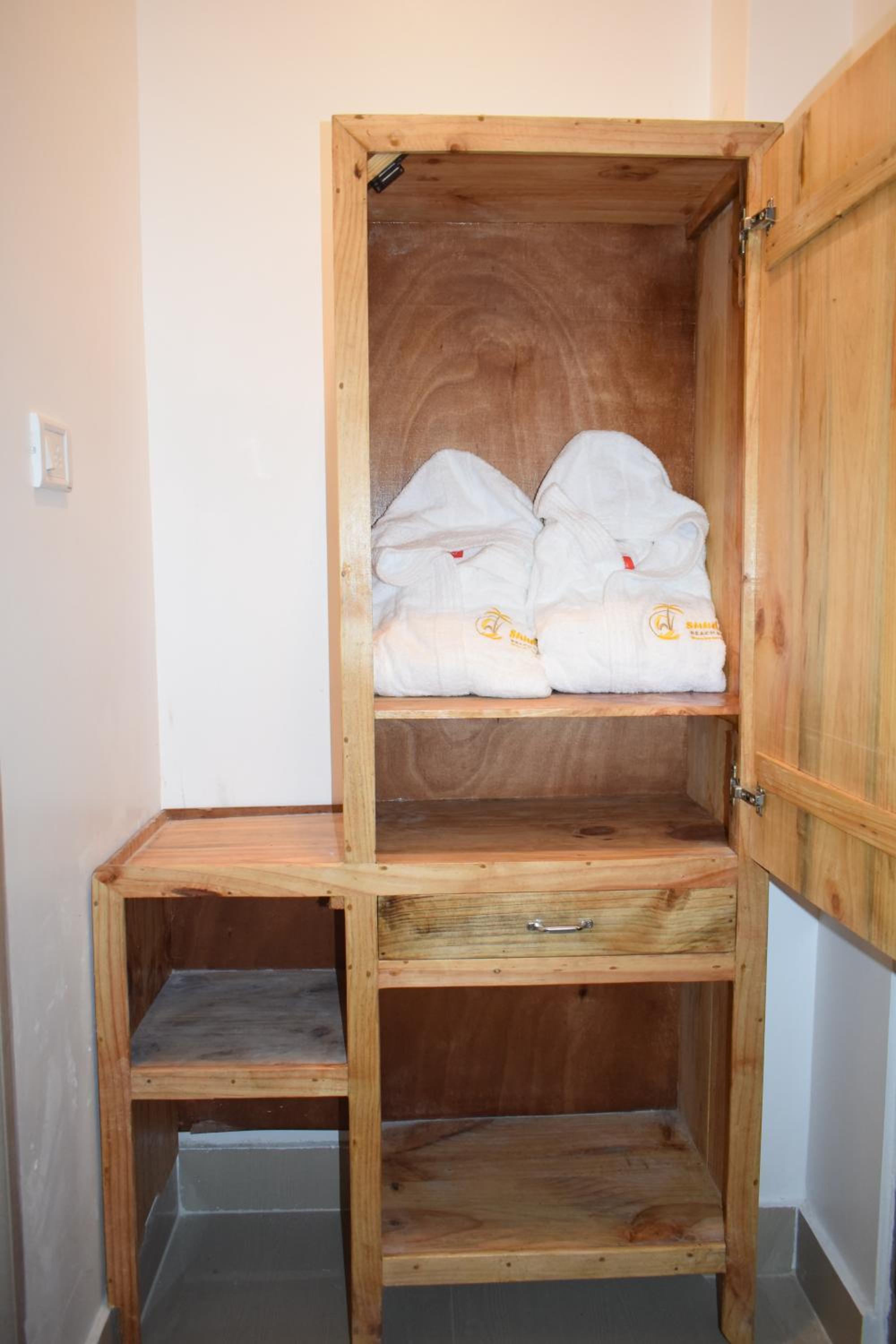 Photo 19