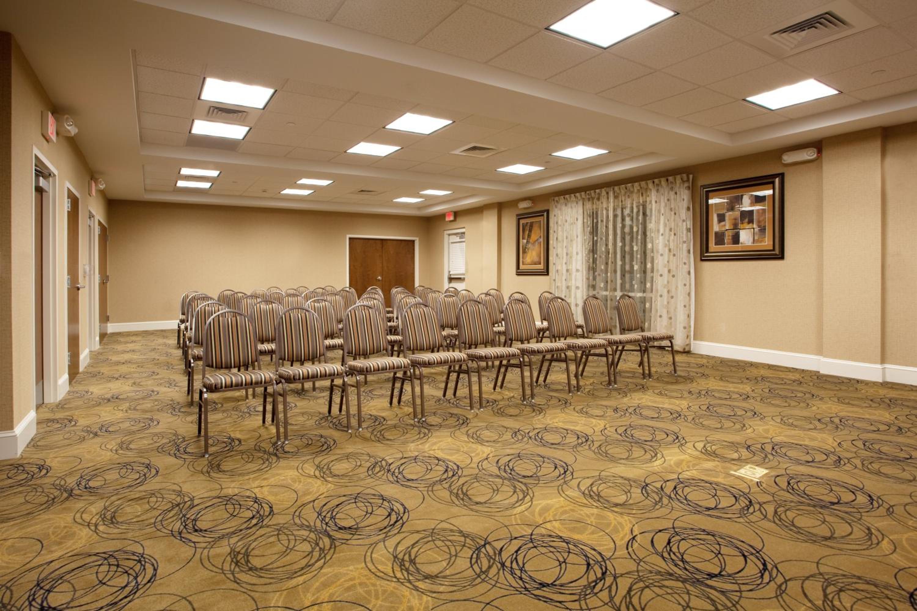 Holiday Inn Express Pembroke, an IHG Hotel - Property Image 3