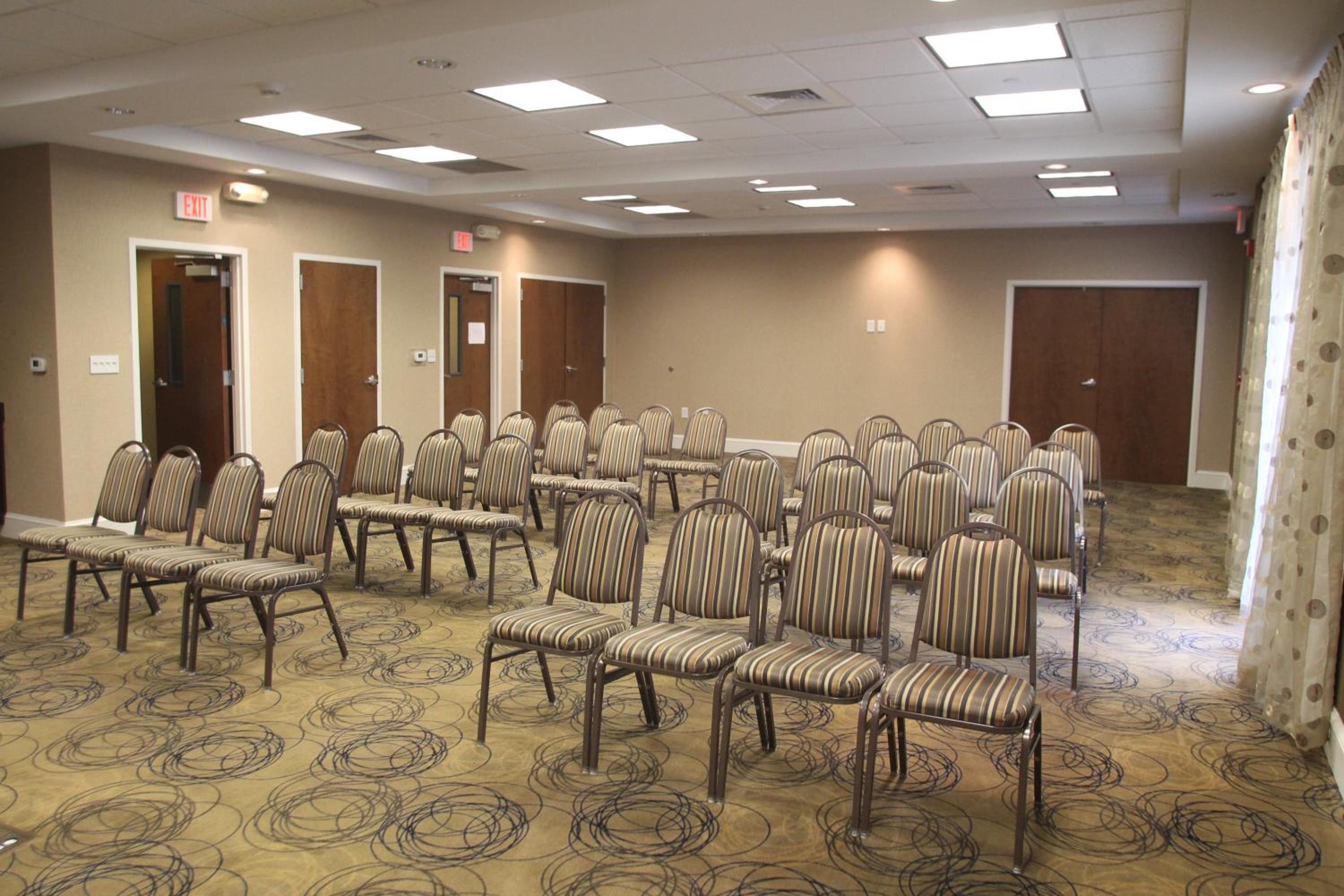 Holiday Inn Express Pembroke, an IHG Hotel - Property Image 2