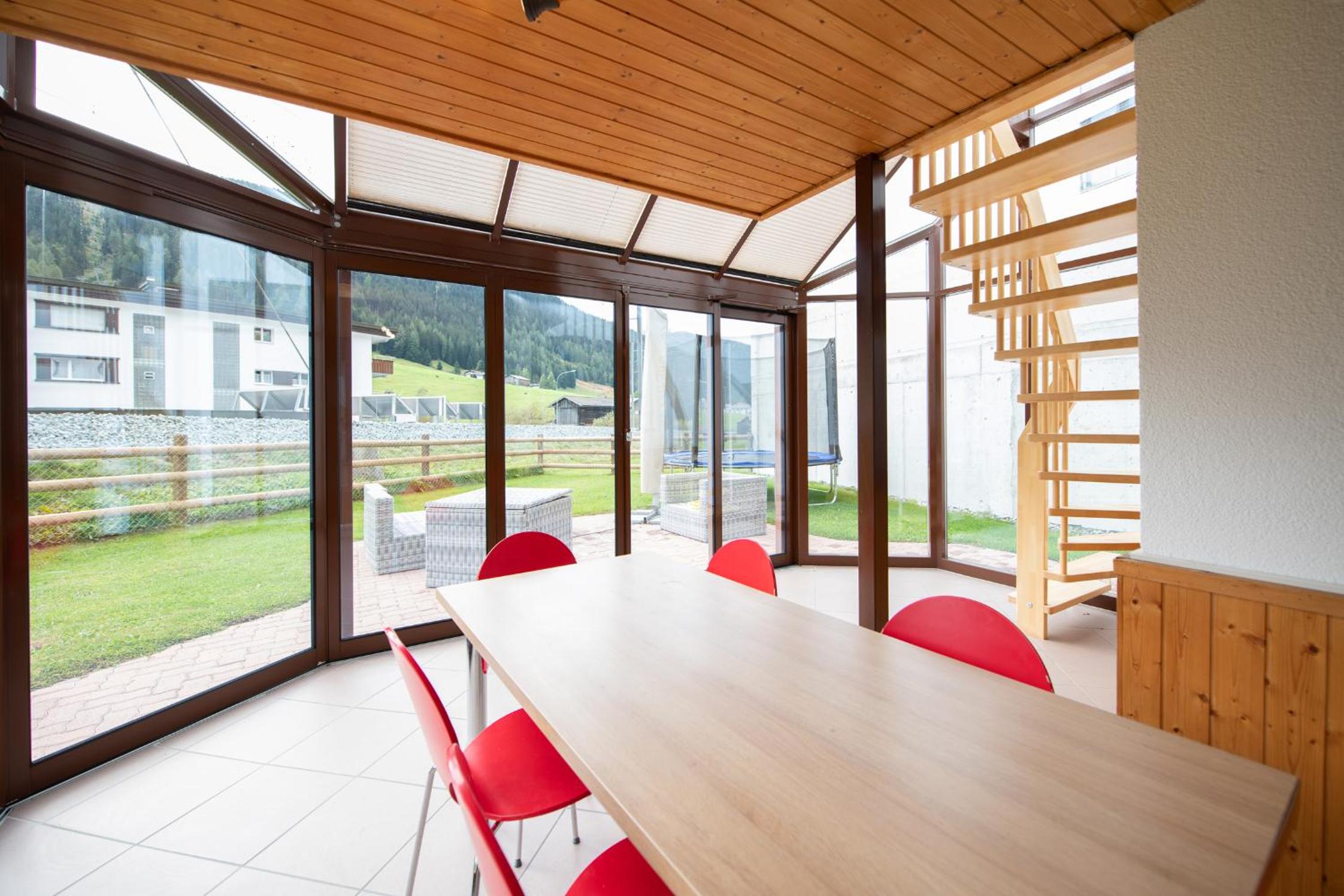 Agrimonia - 5,5-Zi Duplex Wohnung bis 11 Personen mit eigenem Garten view 5