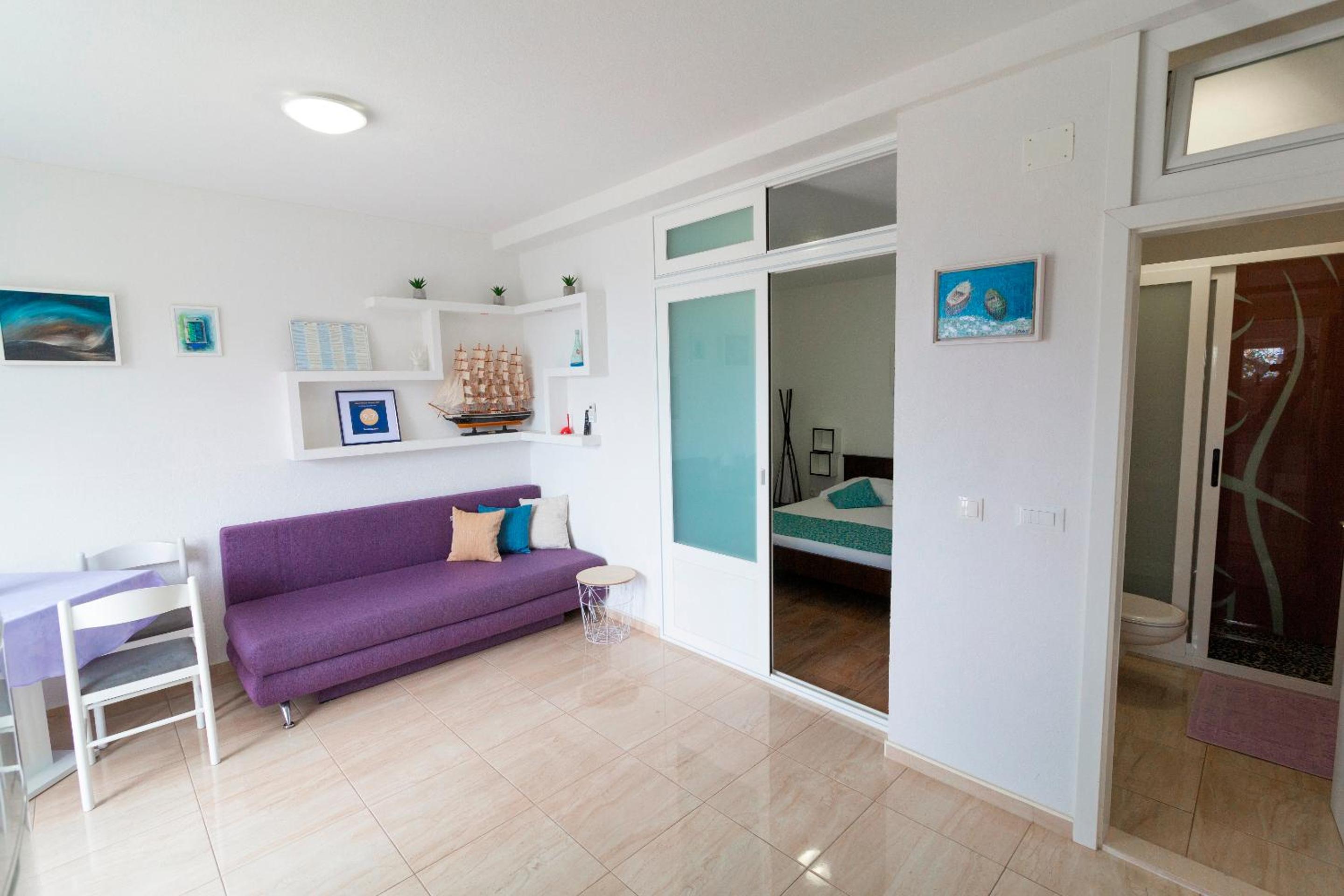 Photo 33