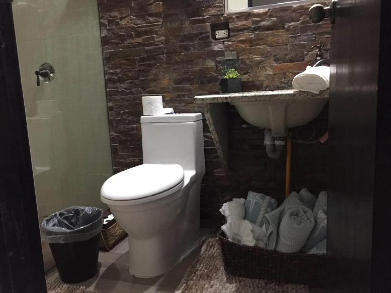 SEGOVIA STUDIO UNITS